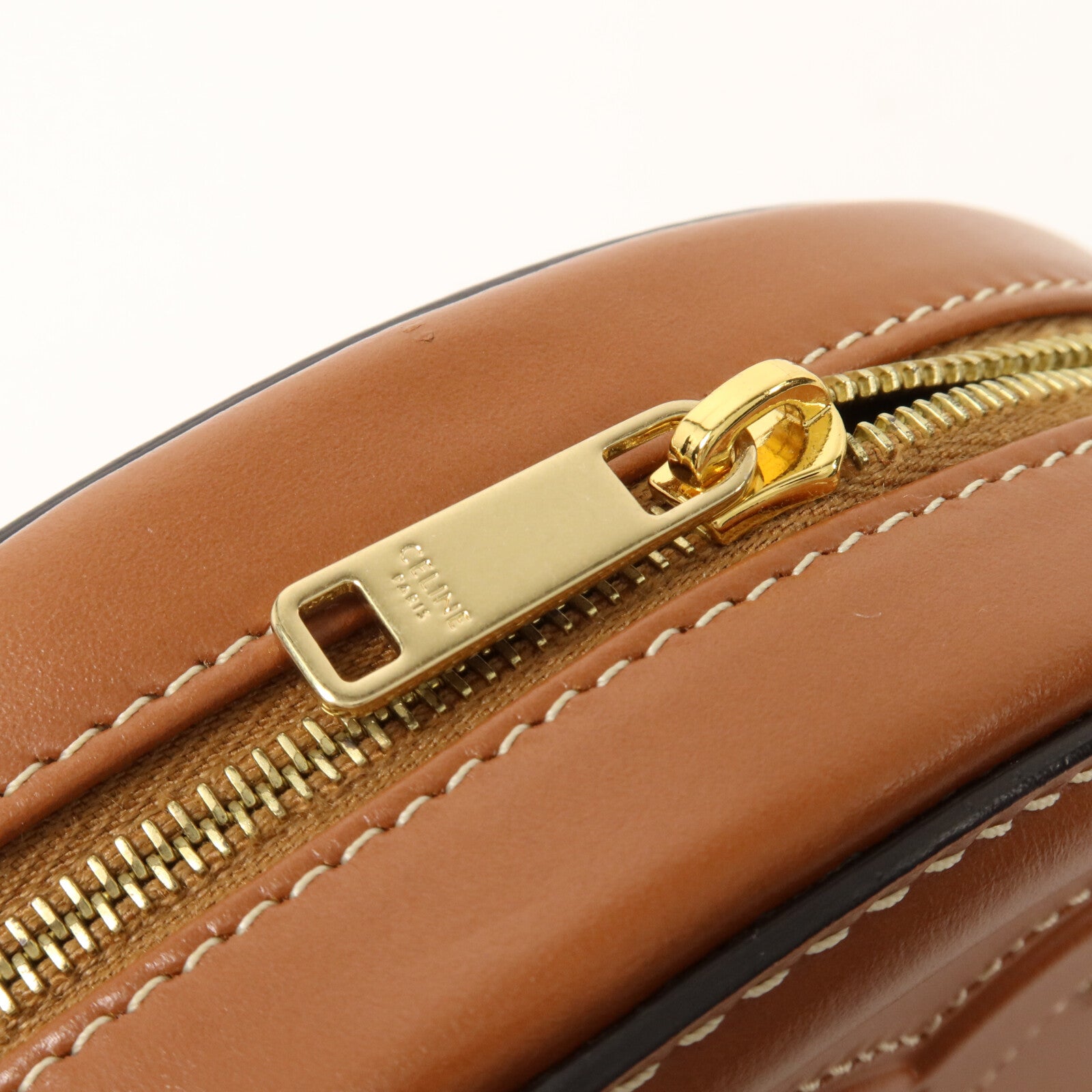 CELINE 牛皮皮革Triomphe Oval肩背袋