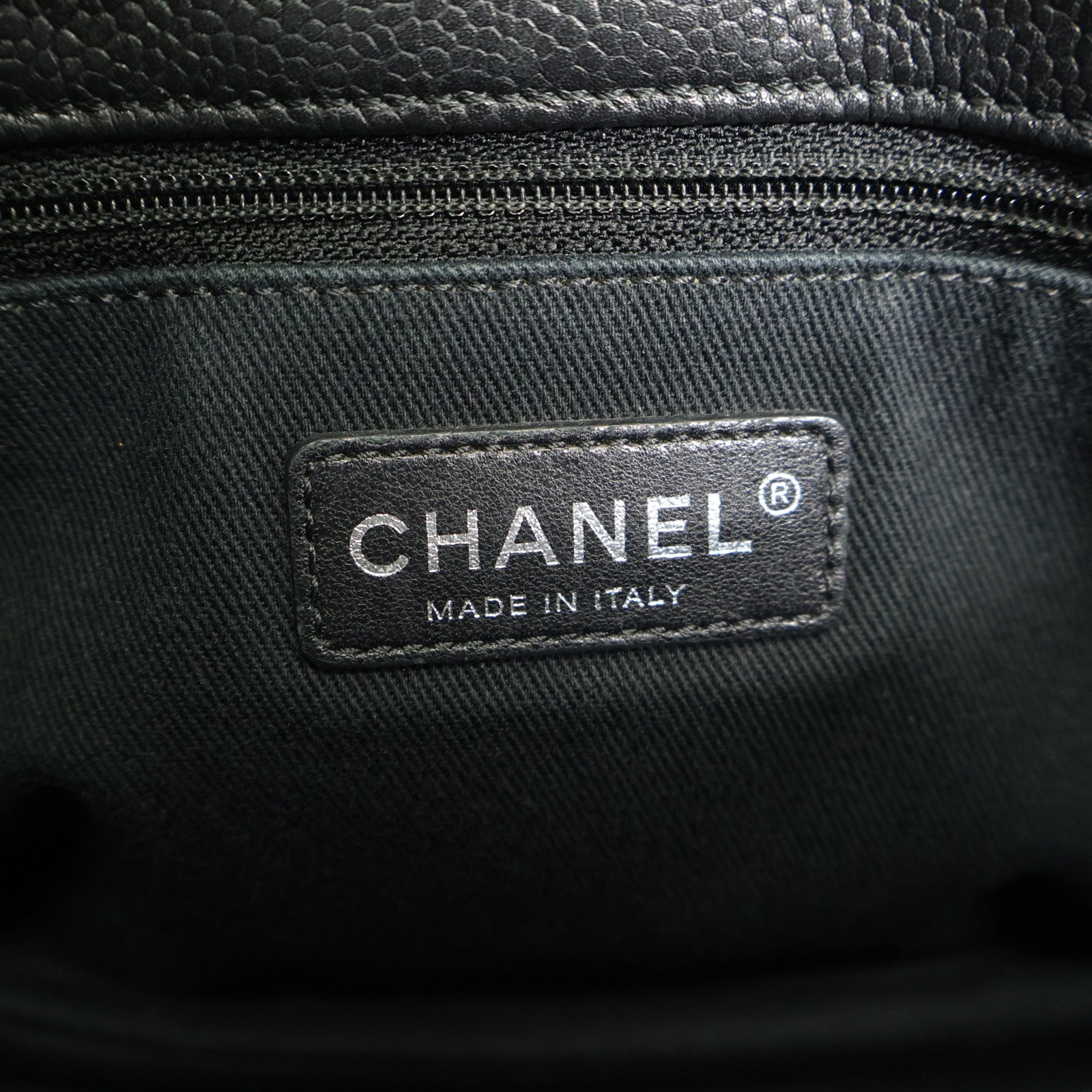 CHANEL 牛皮皮革Totebag銀扣手挽袋