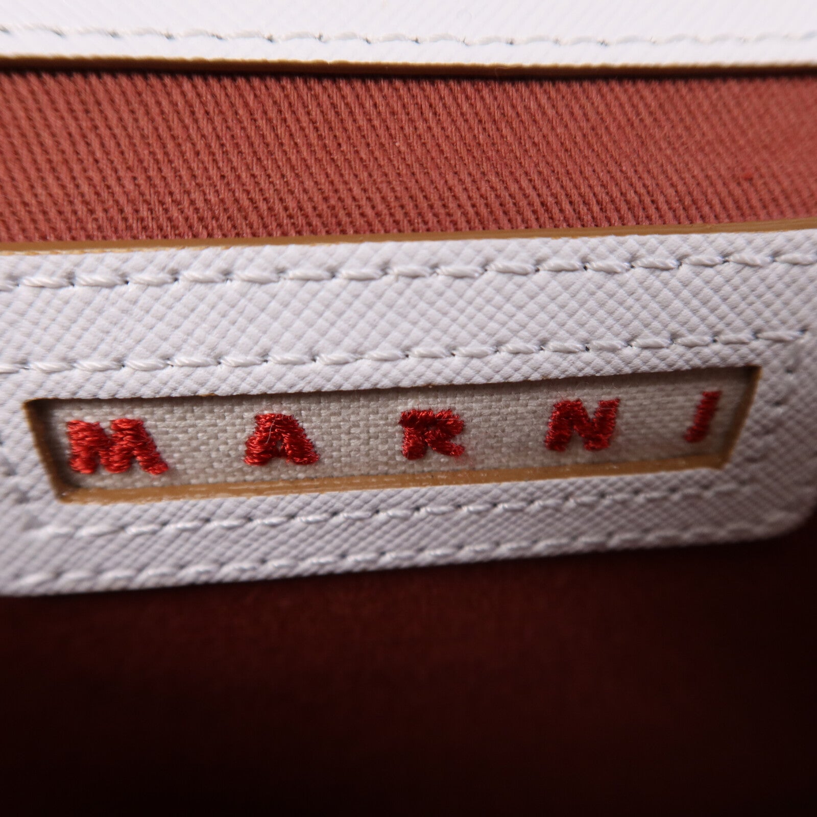 SELECTION 牛皮皮革Marni Trunk Medium Shoulder Bag金扣肩背袋