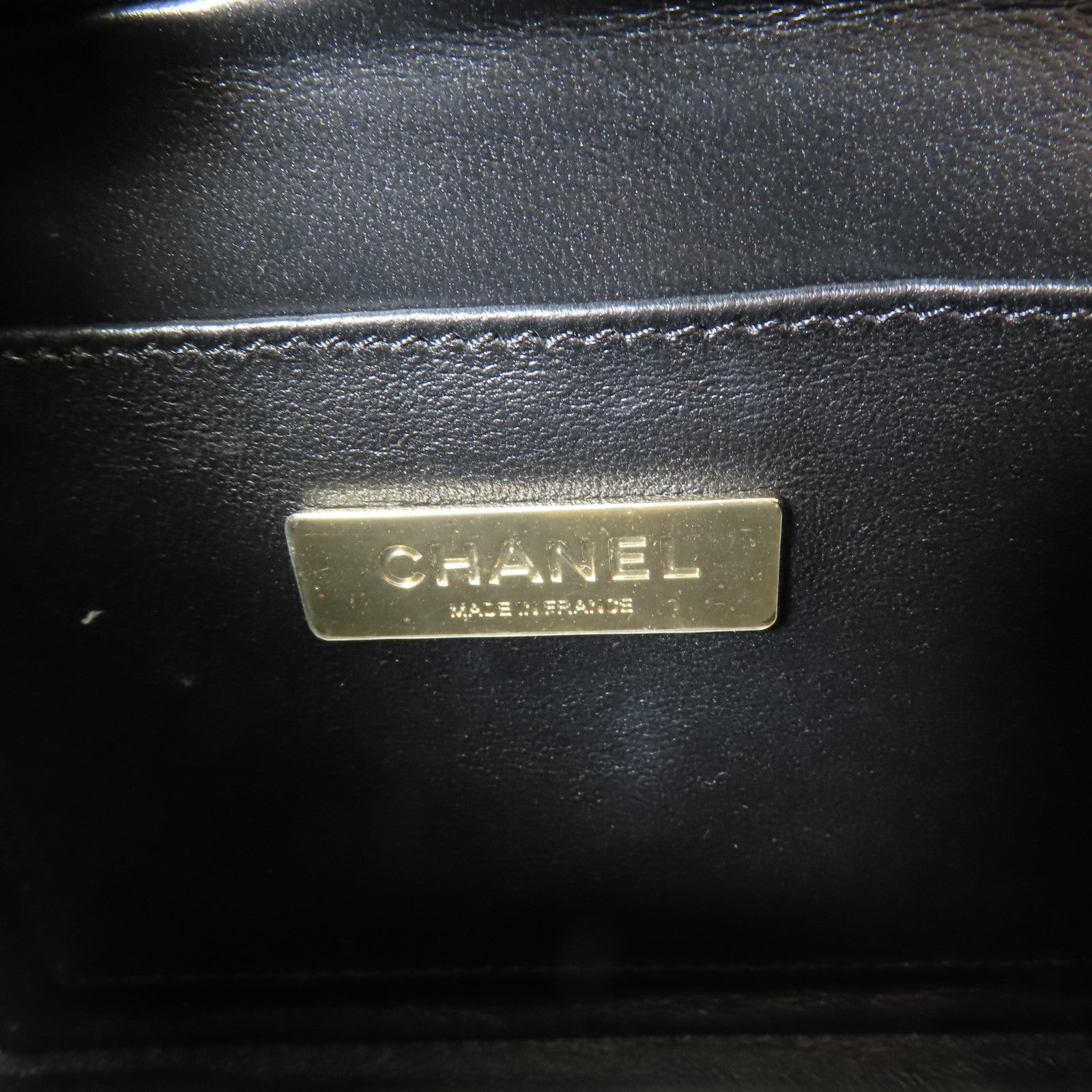 CHANEL 牛皮皮革Cosmetic Case金扣手挽肩背兩用袋