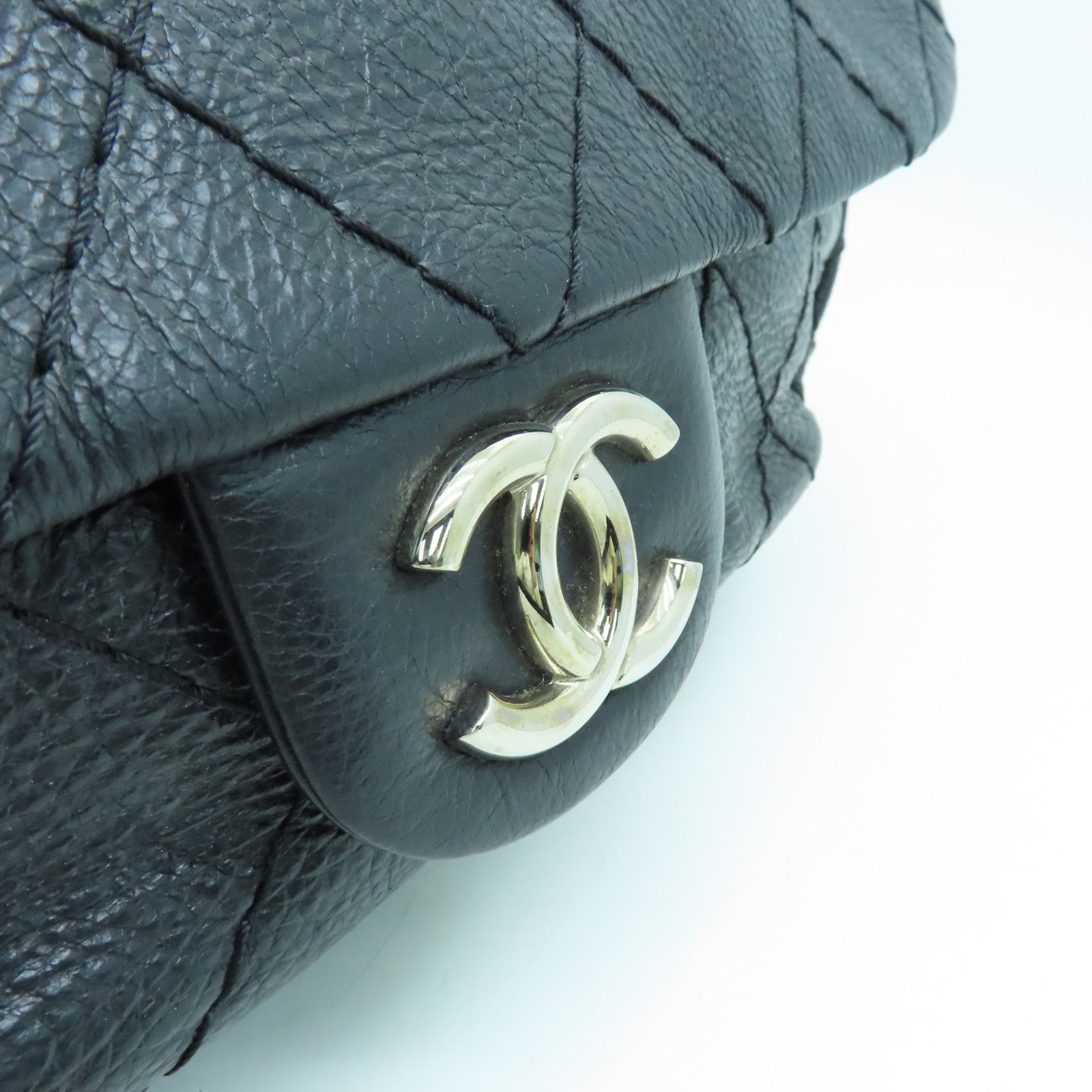 CHANEL 菱格牛皮皮革Shoulder Bag银扣肩背袋黑色