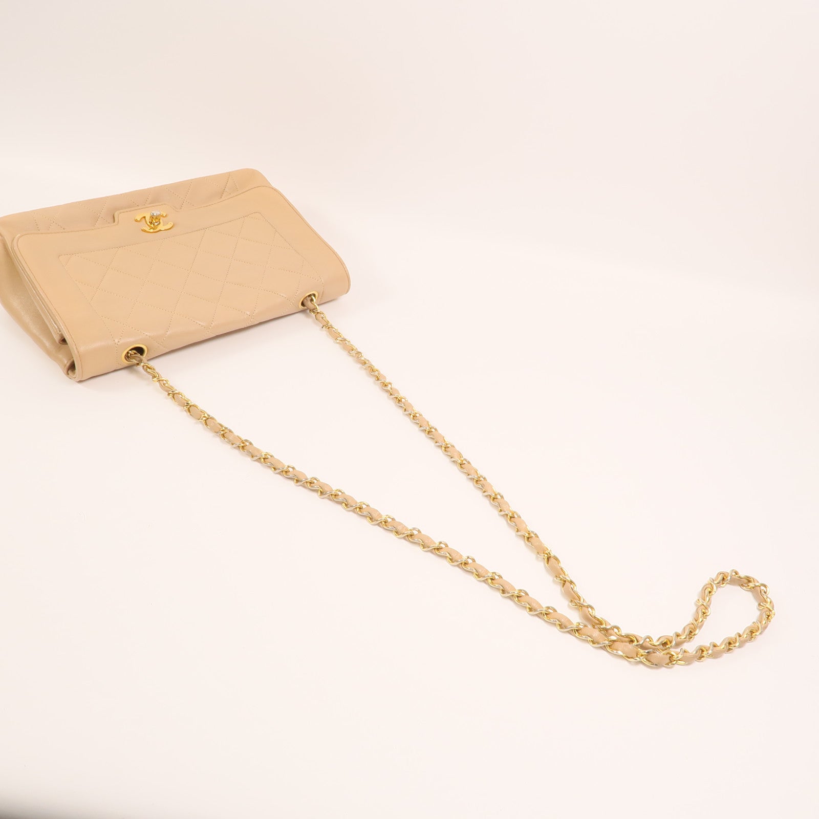 CHANEL 羊皮皮革Chain Shoulder金扣鏈帶肩背袋