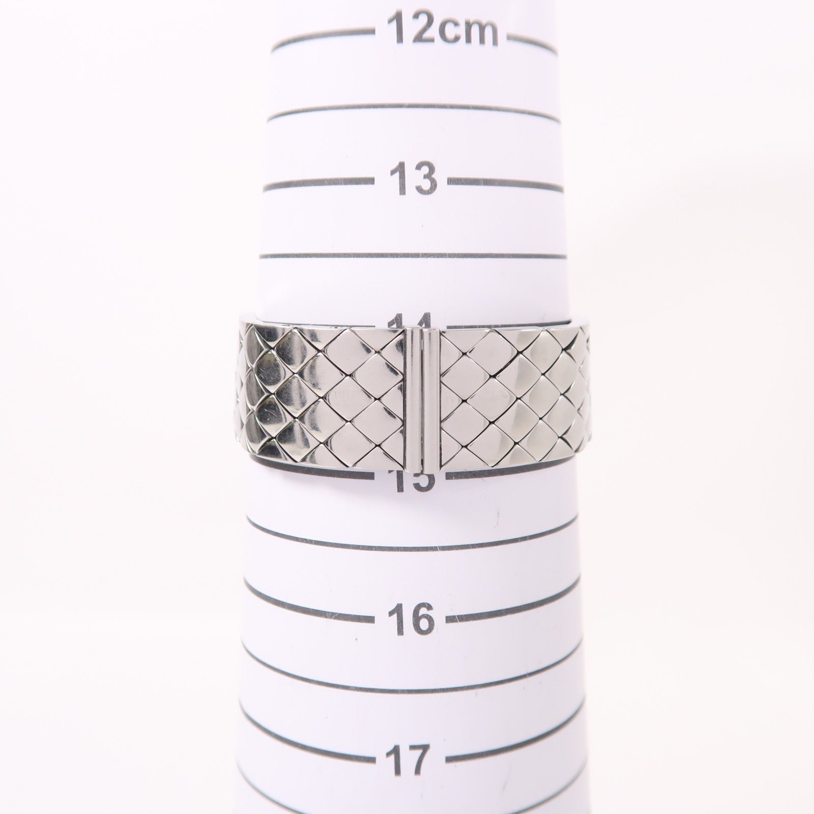 CHANEL Matelasse Diamond H0489