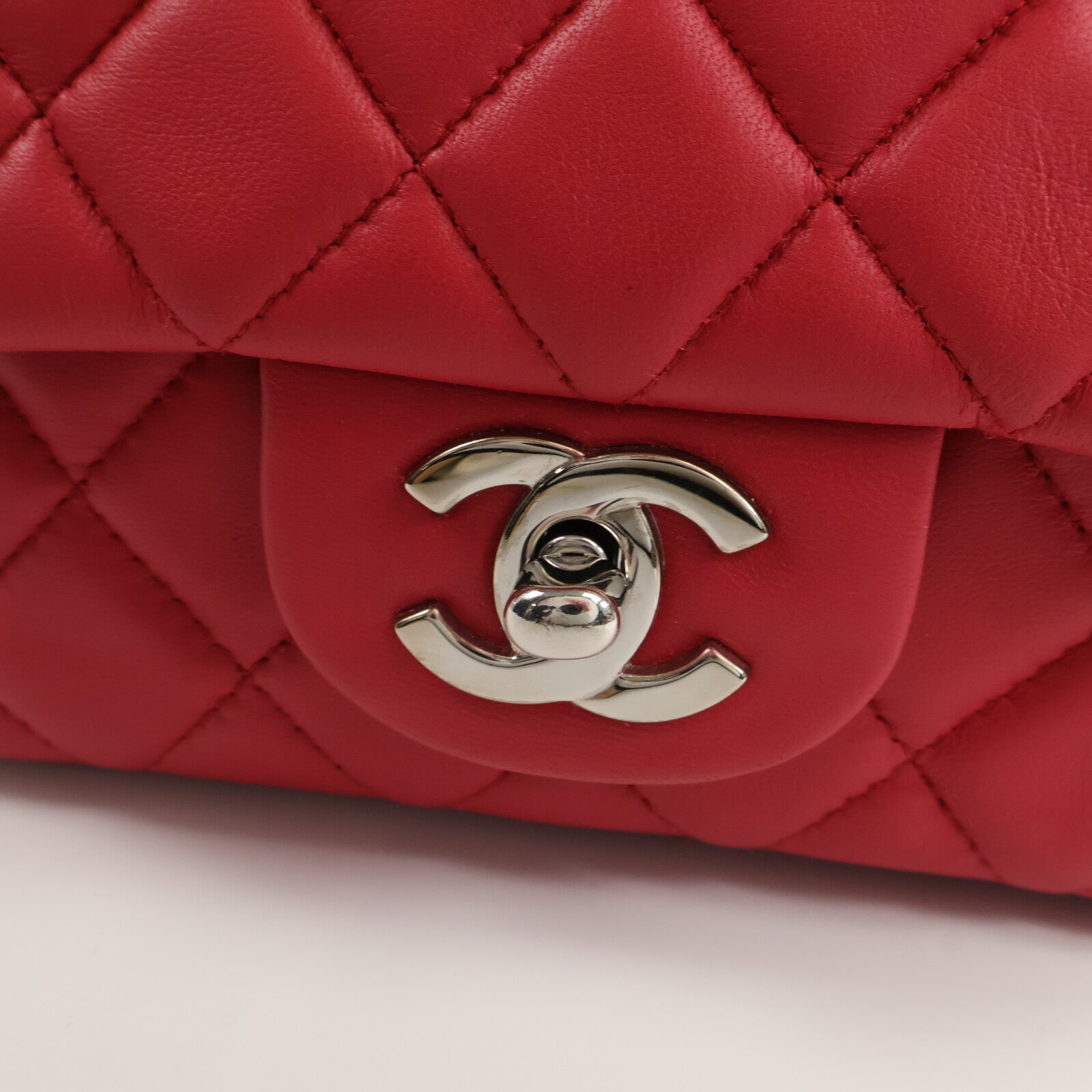 CHANEL 羊皮皮革Classic Flap Mini鏈帶肩背袋