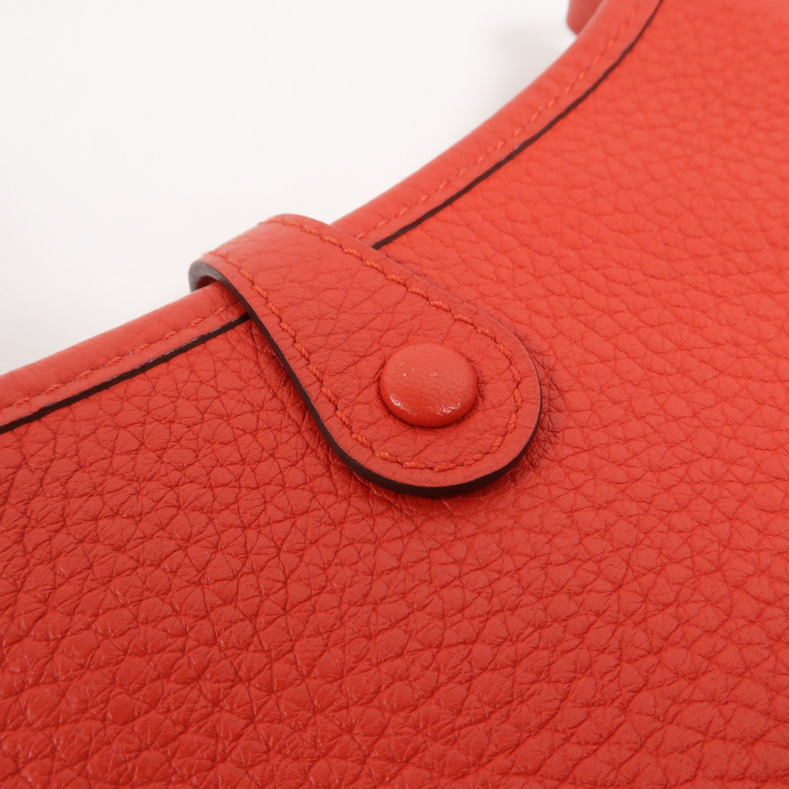 HERMES Clemence皮革Evelyne TPM肩背袋Rouge de Coeur