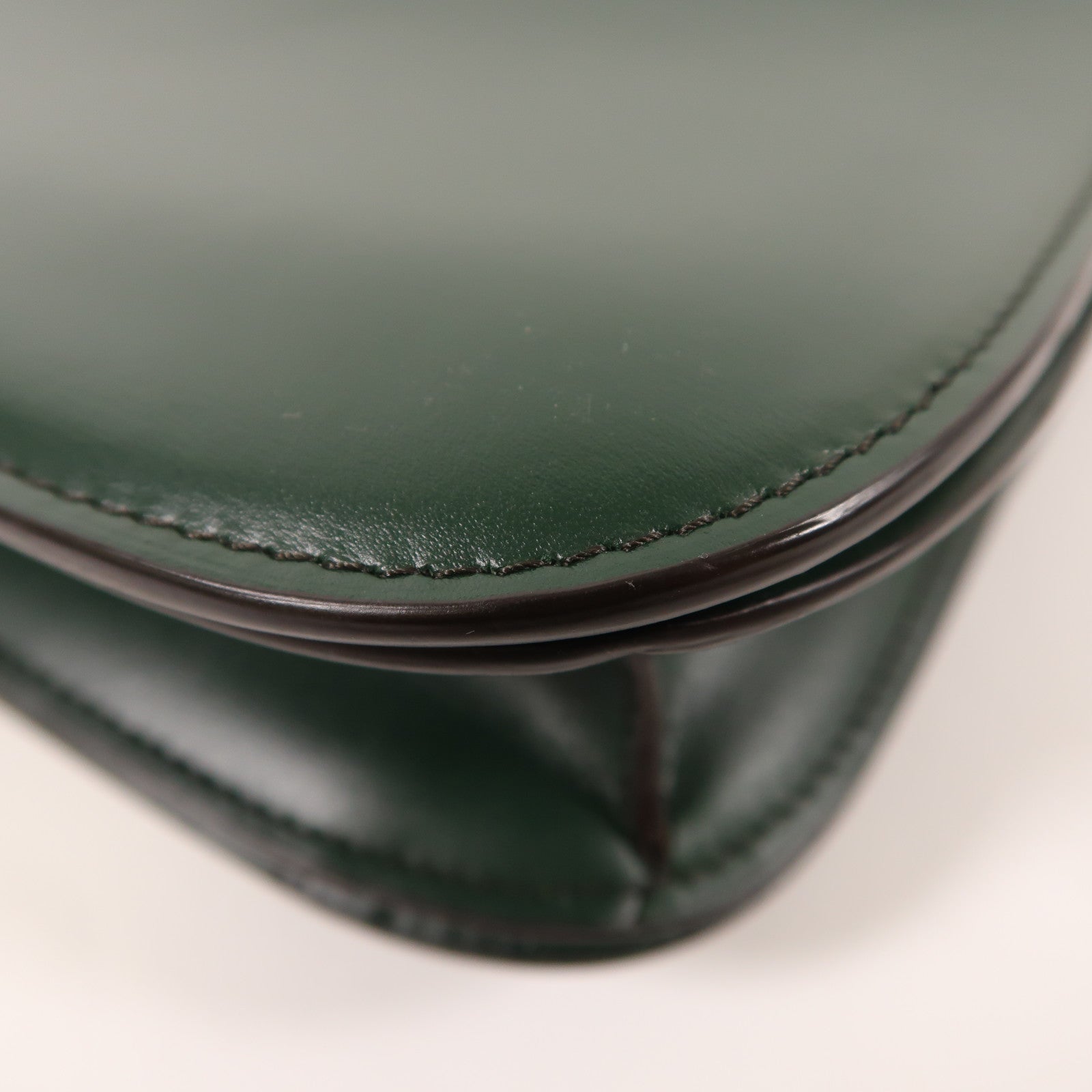 CELINE 牛皮皮革Classic Box金扣肩背袋