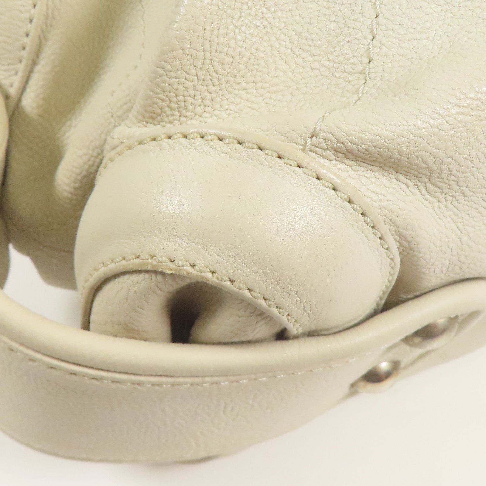 CHANEL 牛皮皮革Hand Bag銀扣手挽袋