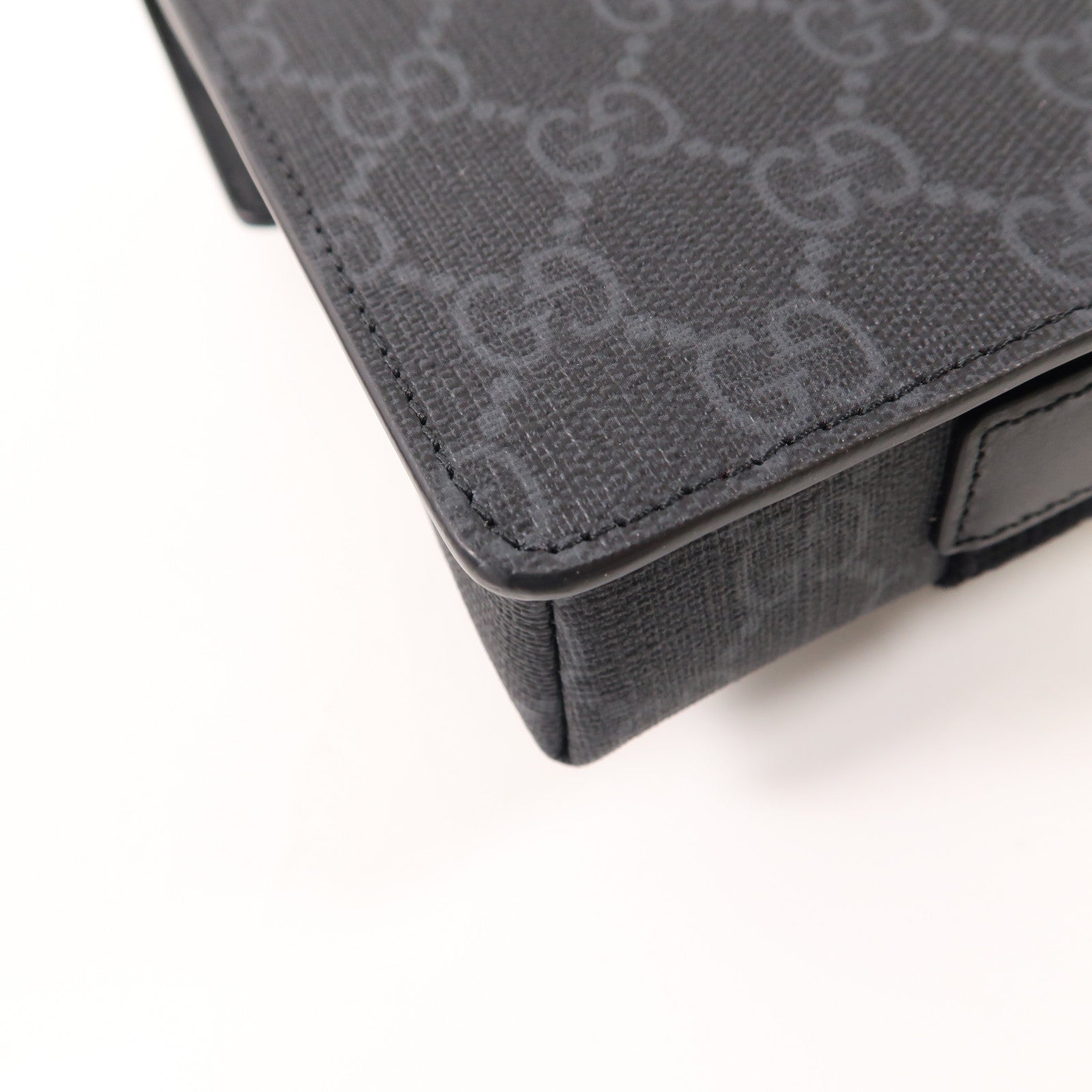 GUCCI 塗層帆布Shoulder Bag銀扣肩背袋黑色