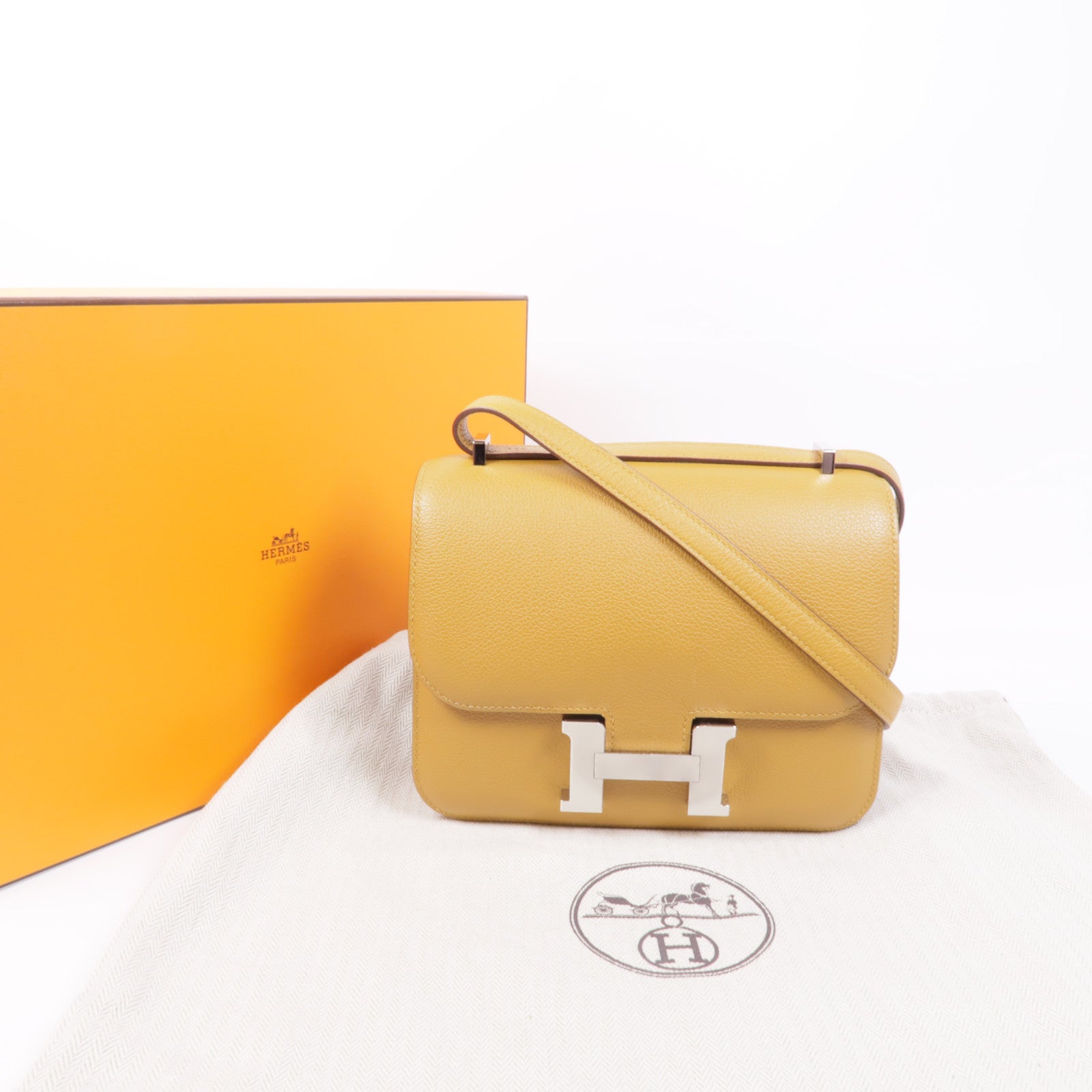HERMES Evercolor皮革Constance Mini銀扣肩背袋Caramel