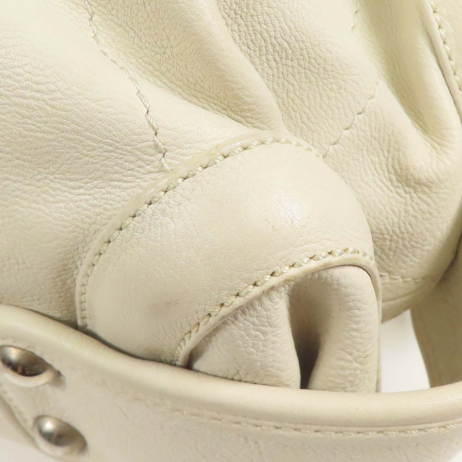 CHANEL 牛皮皮革Hand Bag銀扣手挽袋