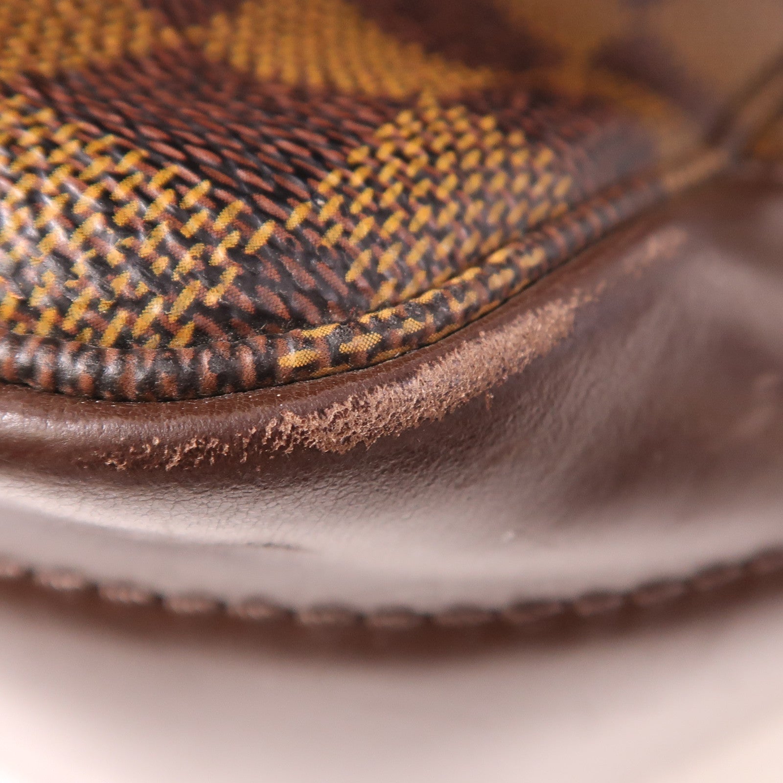 LOUIS VUITTON Damier Bastille金扣肩背袋