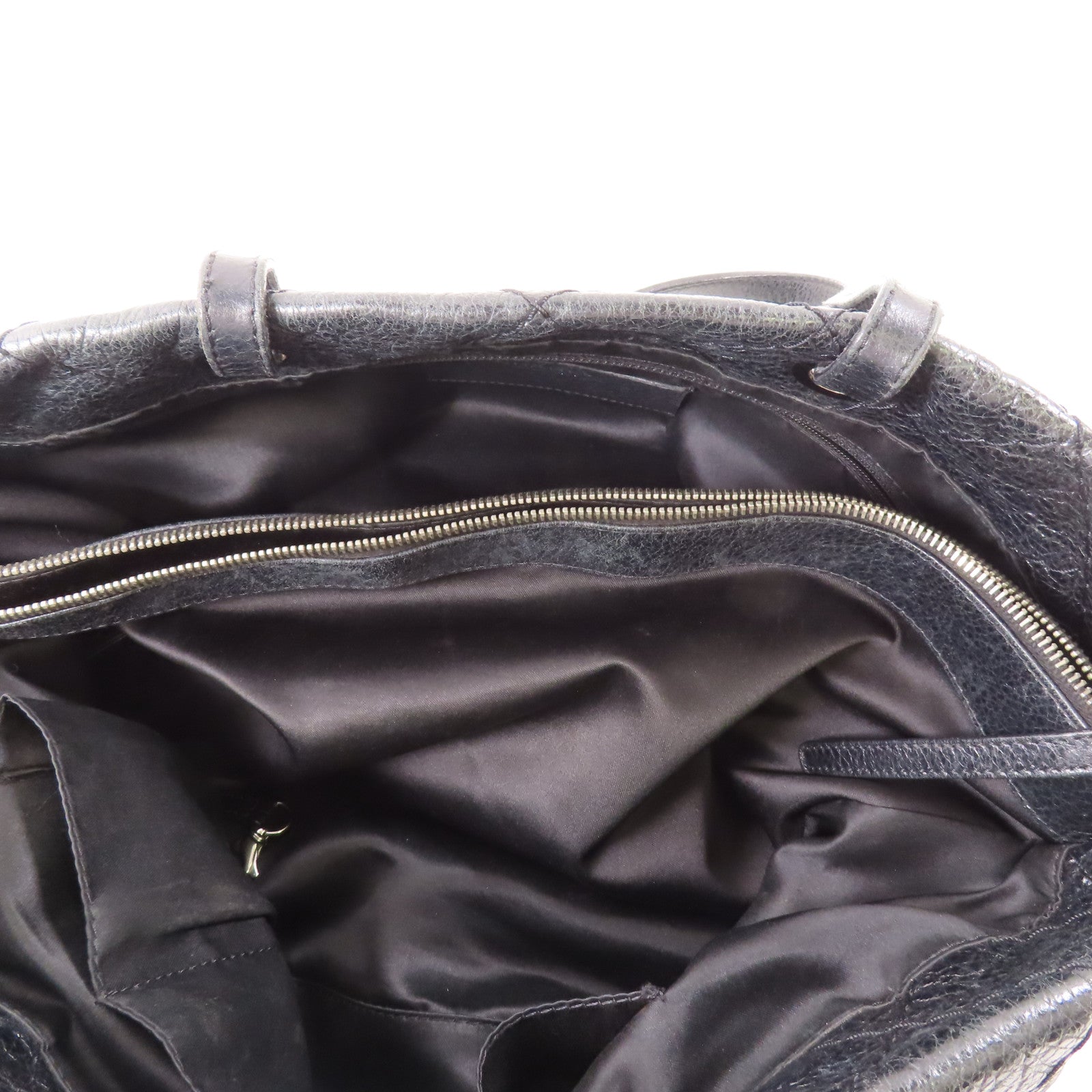 CHANEL 牛皮皮革Shoulder Bag銀扣肩背袋