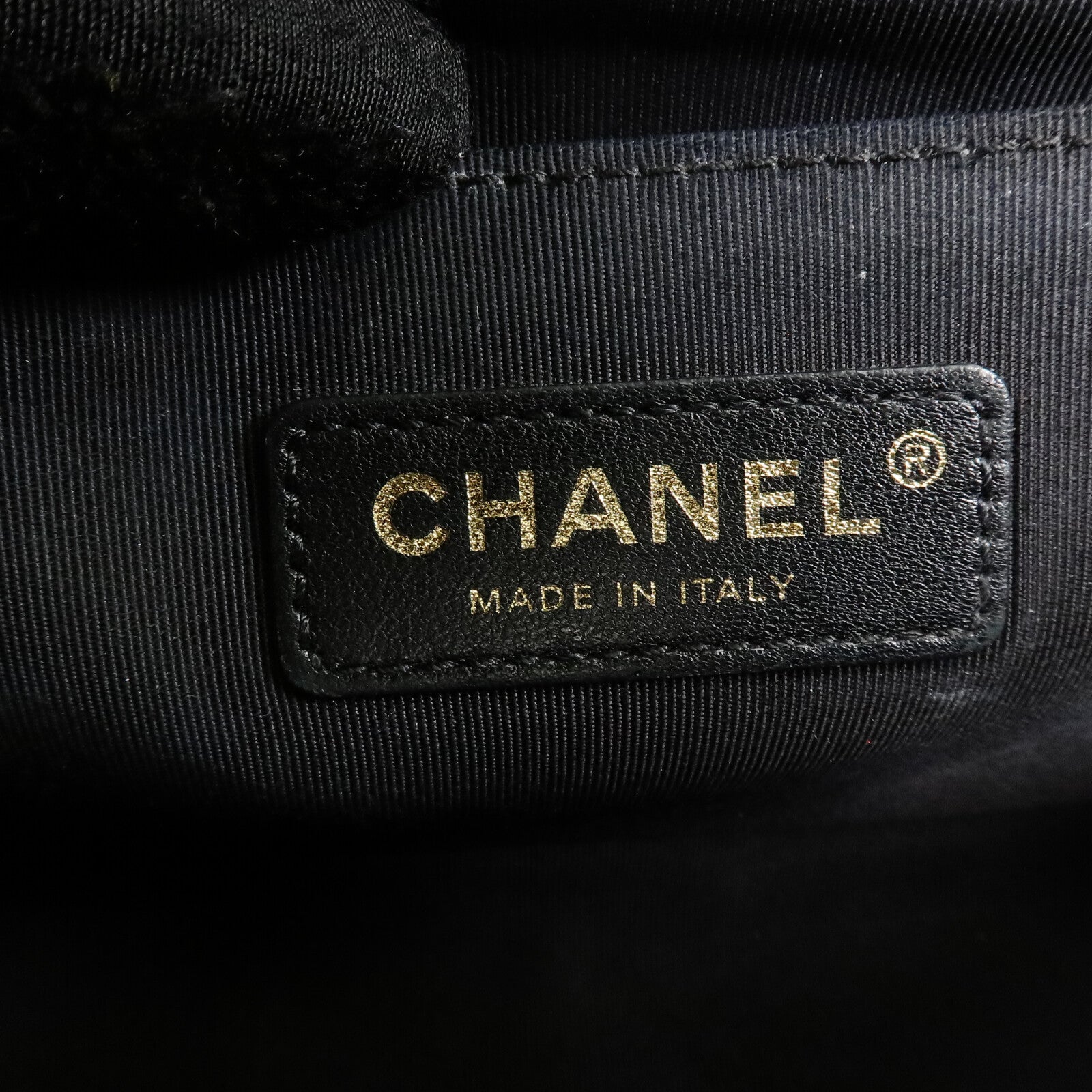 CHANEL 牛皮皮革Boy 25 Chevron鏈帶肩背袋