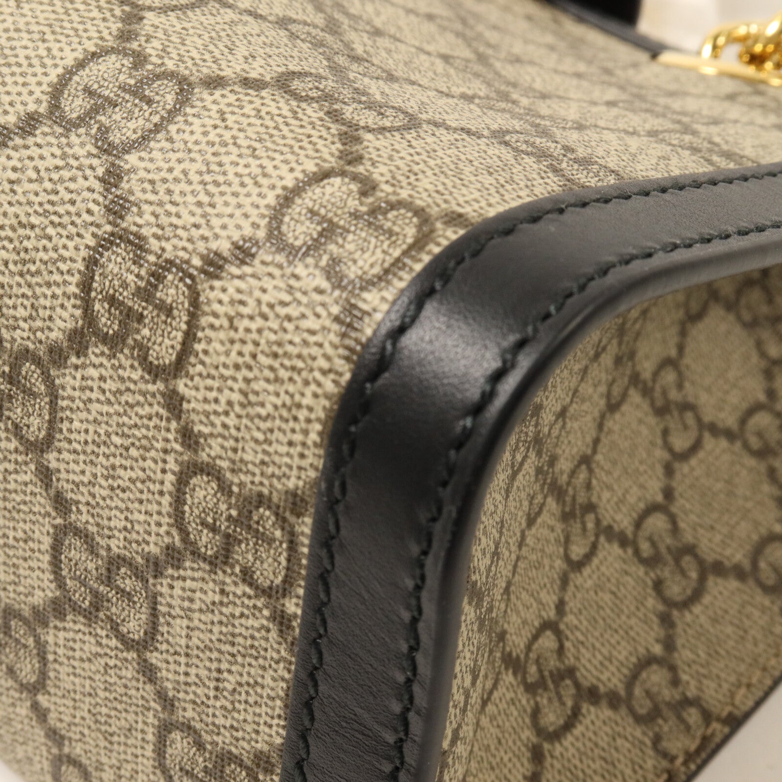 GUCCI 塗層帆布Padlock Small鏈帶肩背袋