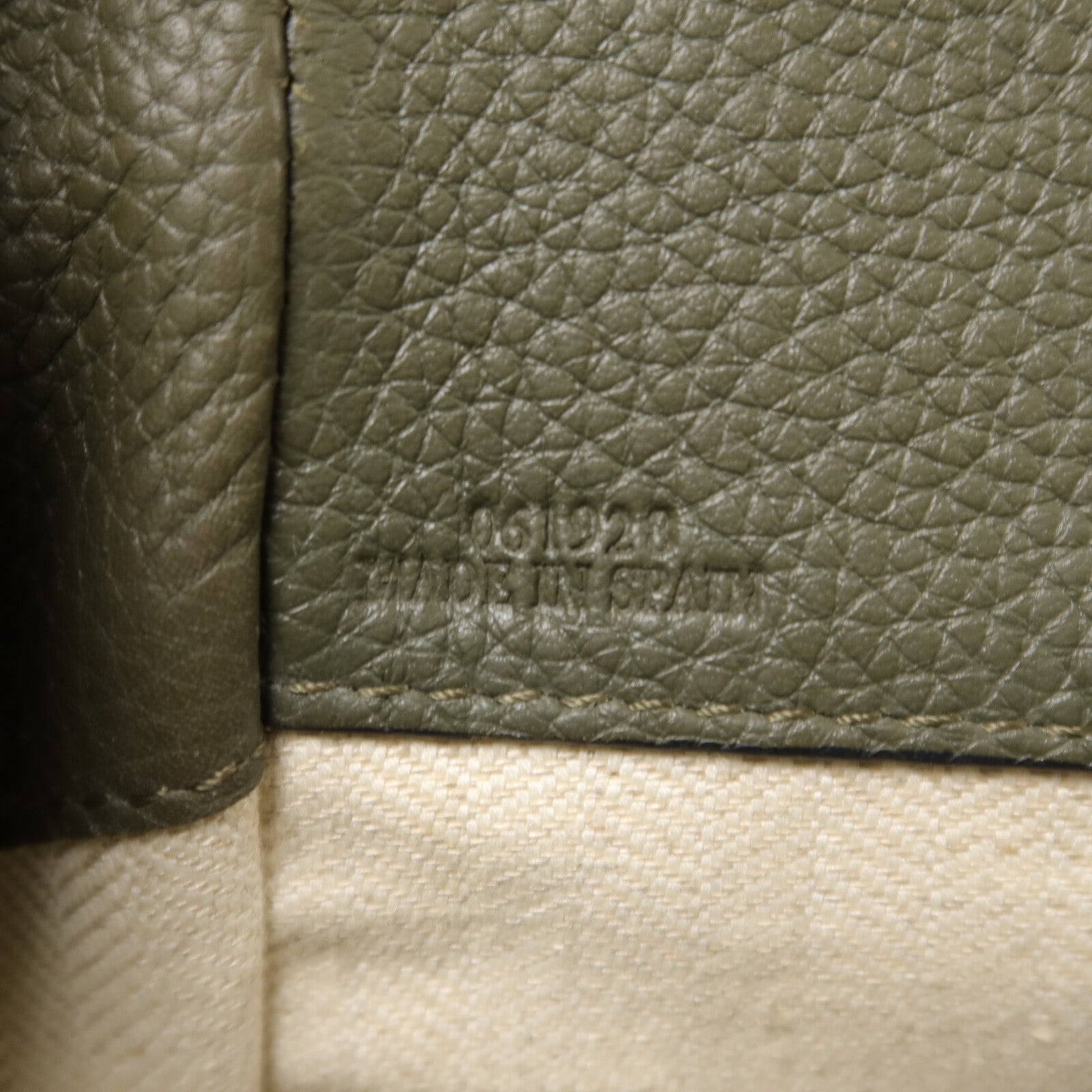 LOEWE 牛皮皮革Hammock手挽肩背兩用袋