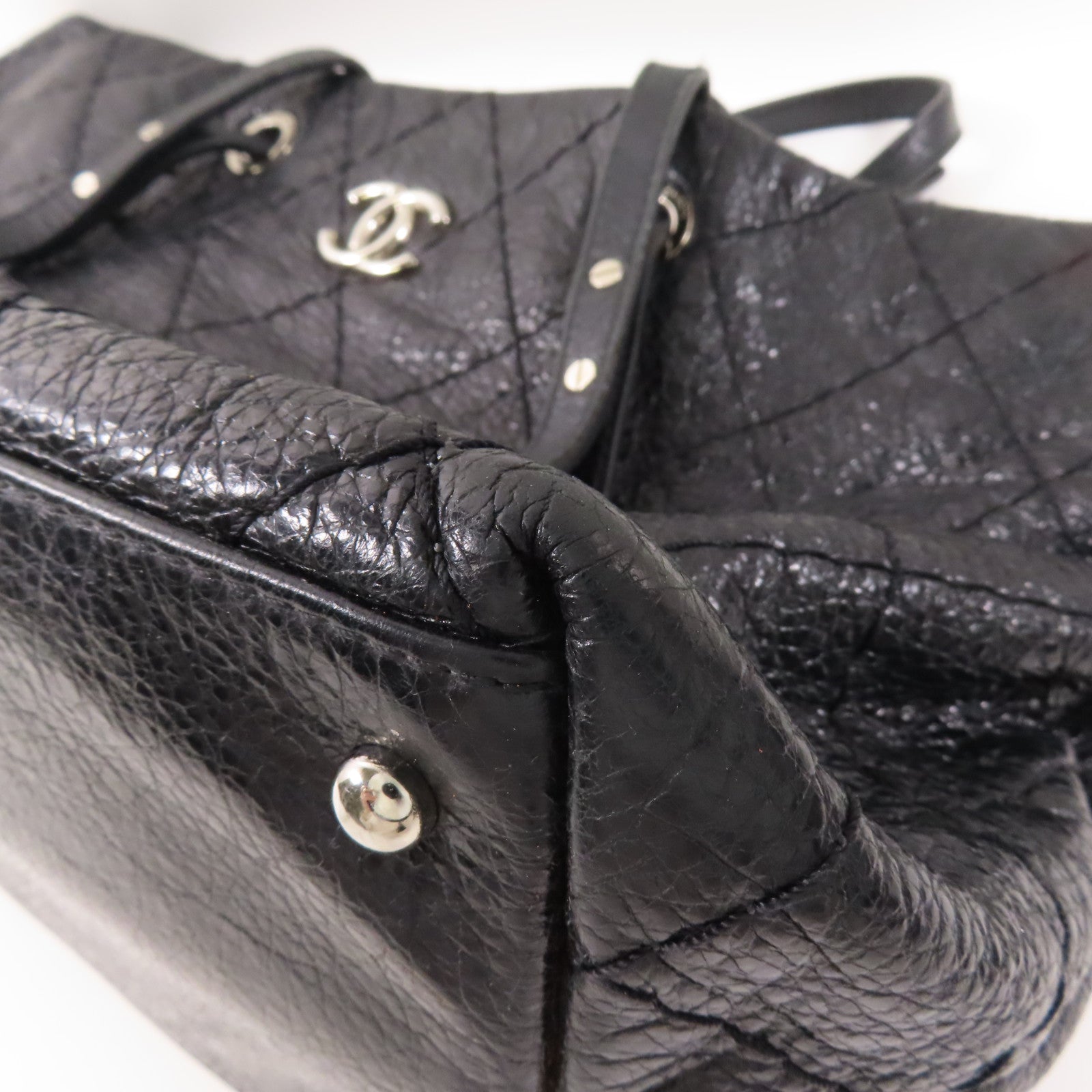 CHANEL 牛皮皮革Shoulder Bag銀扣肩背袋