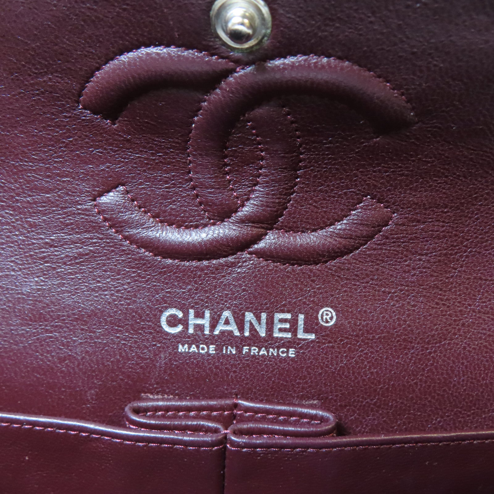 CHANEL 菱格Caviar皮革Classic 23cm銀扣鏈帶肩背袋黑色