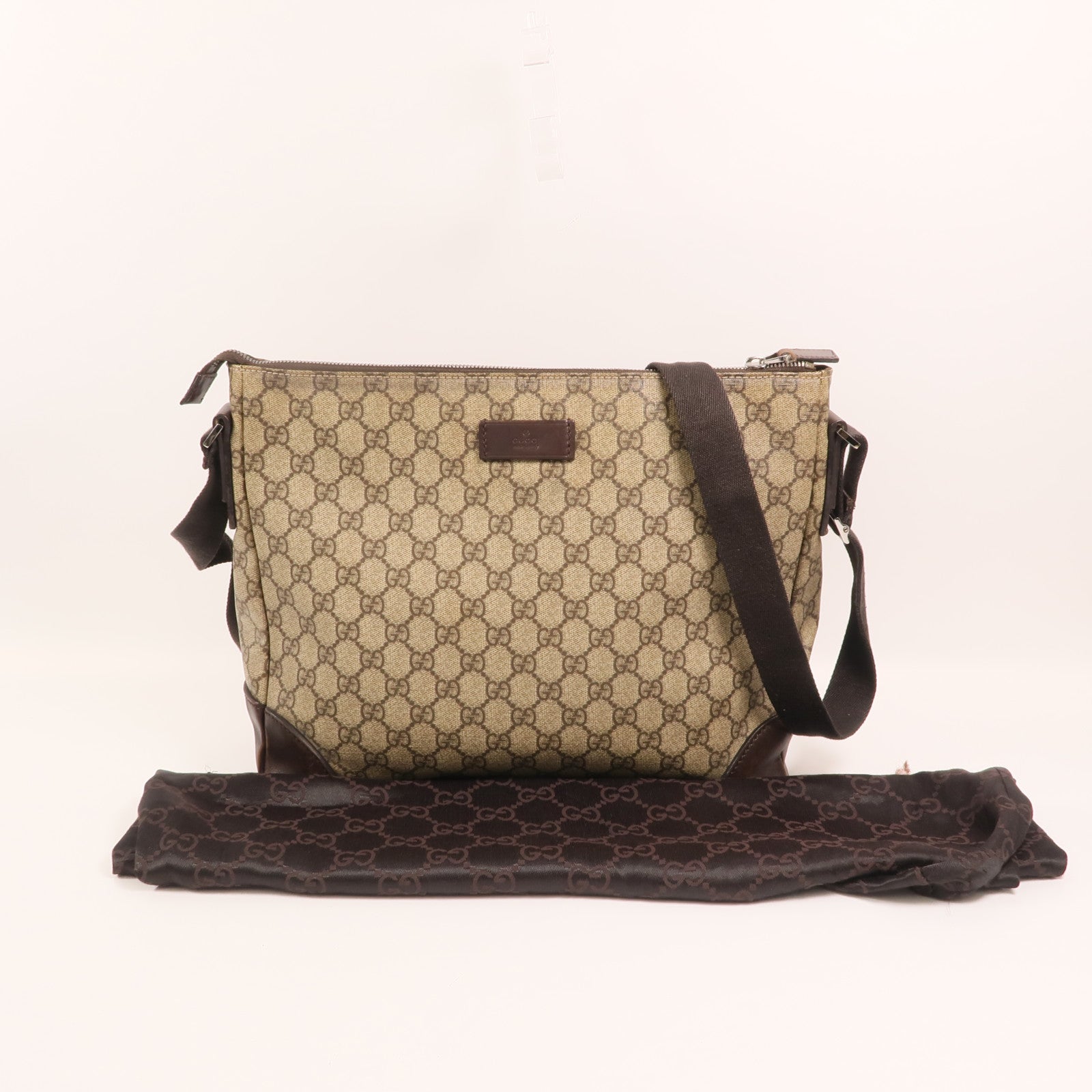 GUCCI GG帆布Shoulder Bag銀扣肩背袋