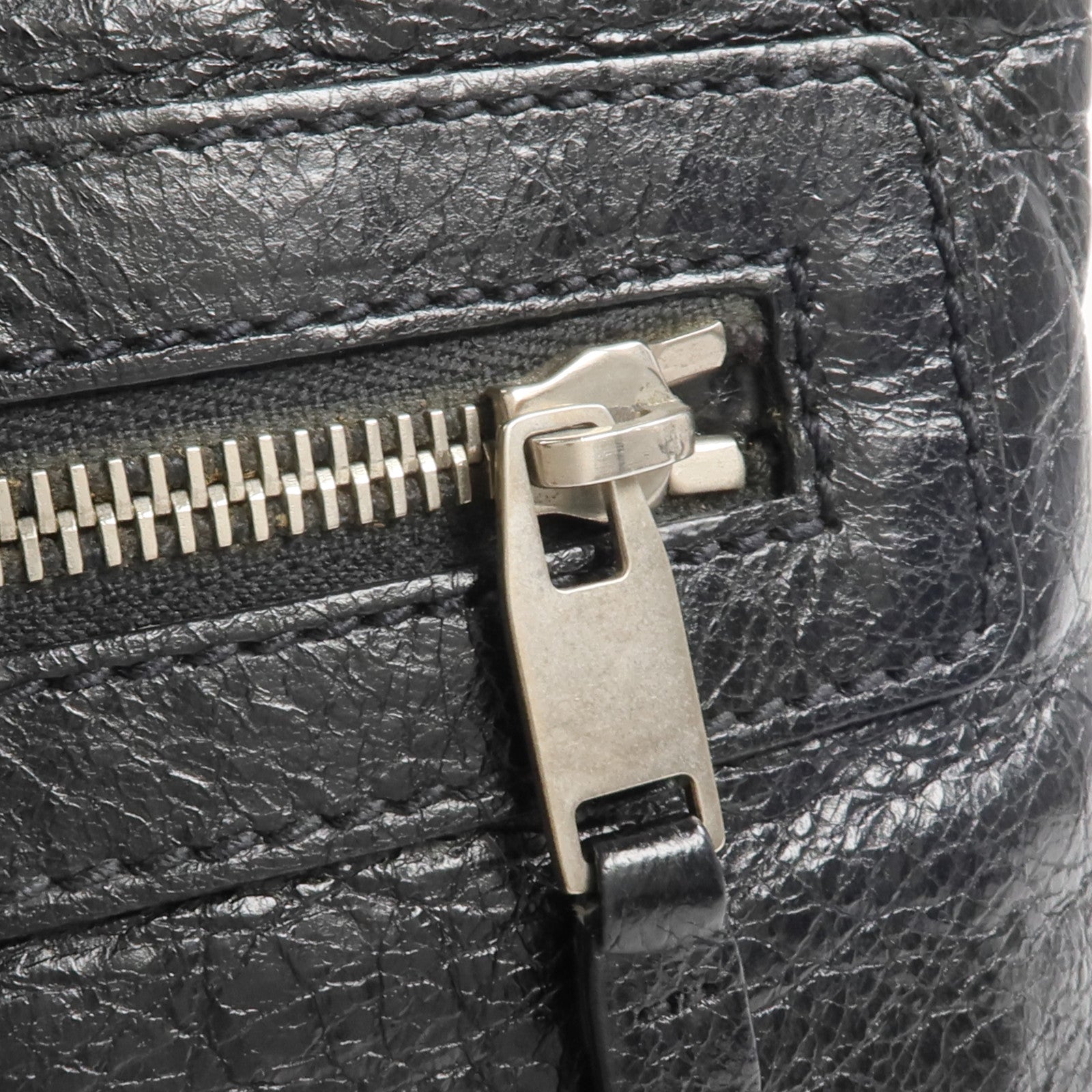 BALENCIAGA 牛皮皮革Pouch手拿包