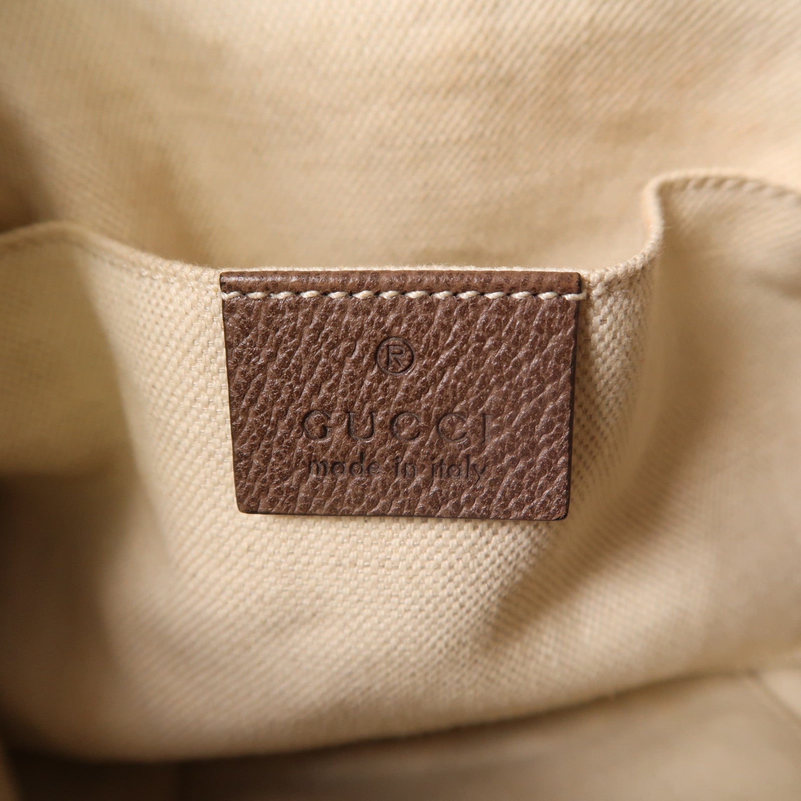 GUCCI 塗層帆布Neo Vintage GG Supreme Backpack金扣肩背兩用袋