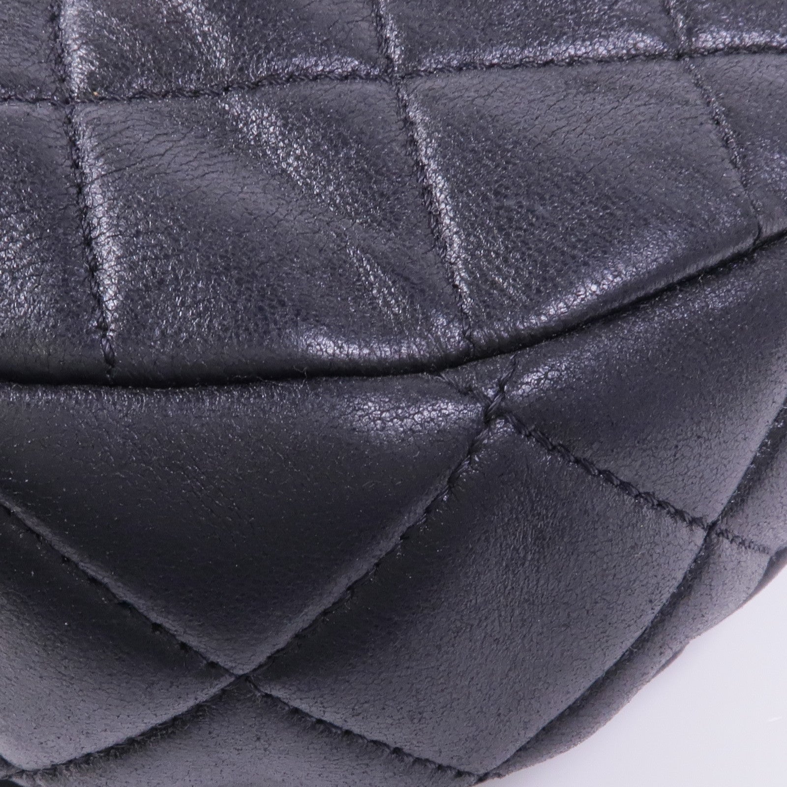 CHANEL 牛皮皮革Hobo Bag金扣鏈帶肩背袋