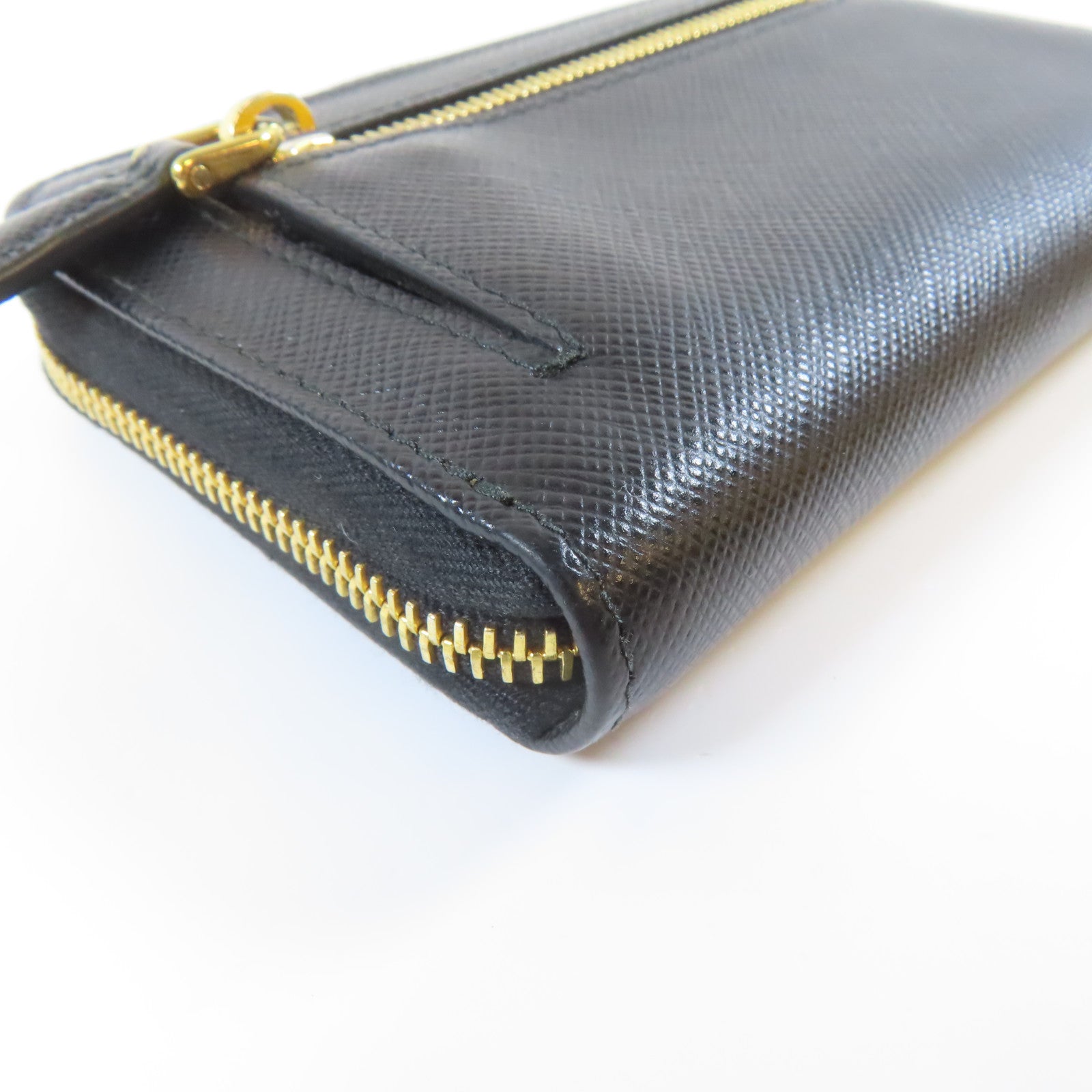 PRADA Saffiano皮革Key Case金扣鎖匙包黑色