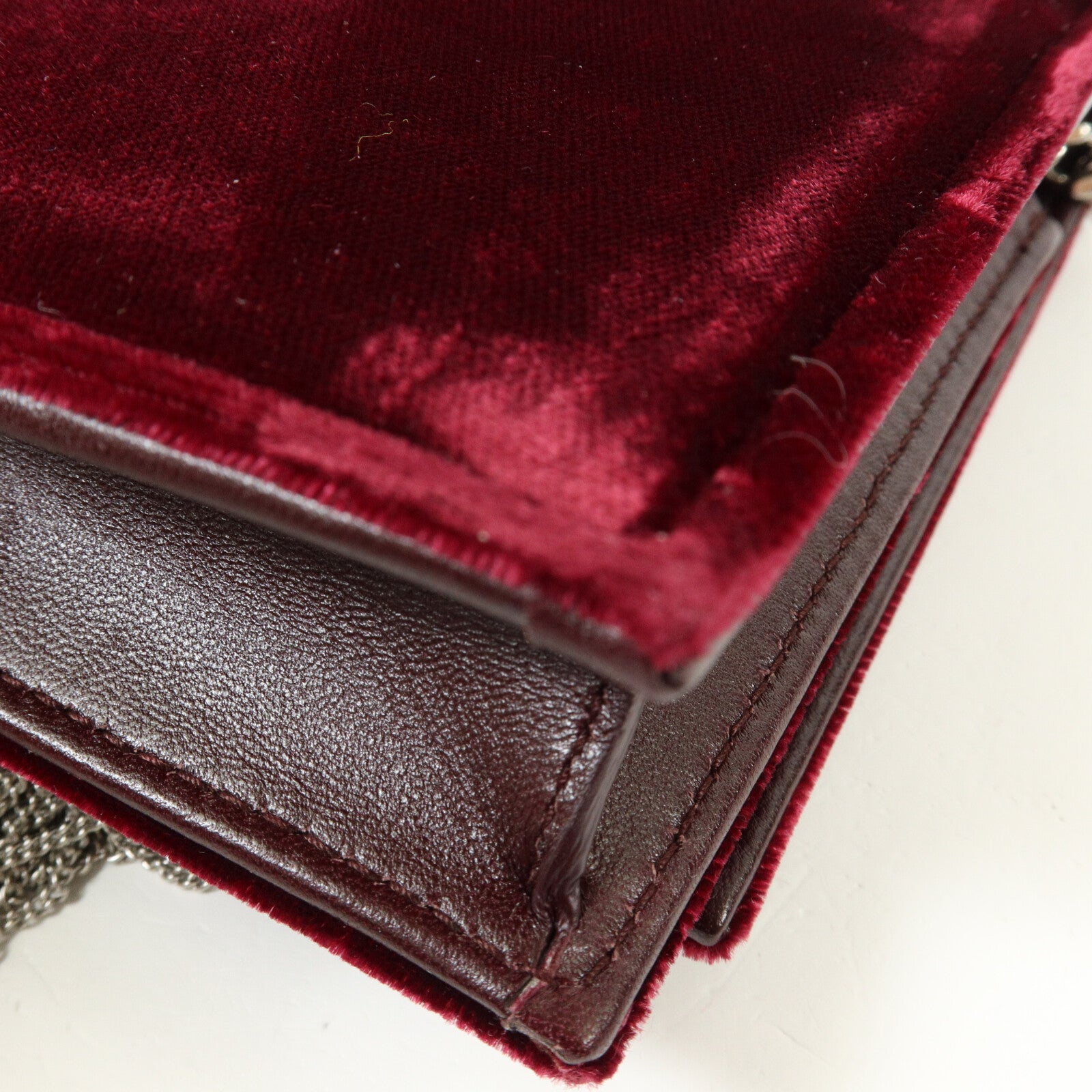 SAINT LAURENT 天鵝絨Tassel Chain Wallet鏈帶肩背袋