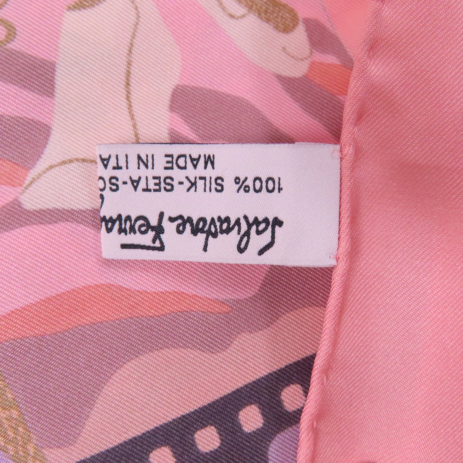 Salvatore Ferragamo 絲質Scarf 90x90圍巾粉紅色