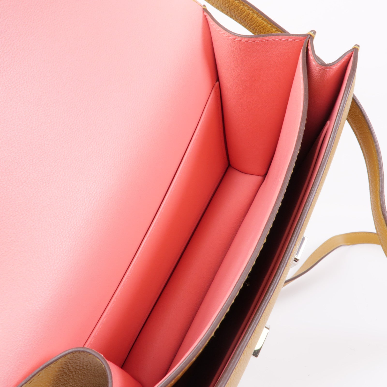 HERMES Evercolor皮革Constance Mini銀扣肩背袋Caramel