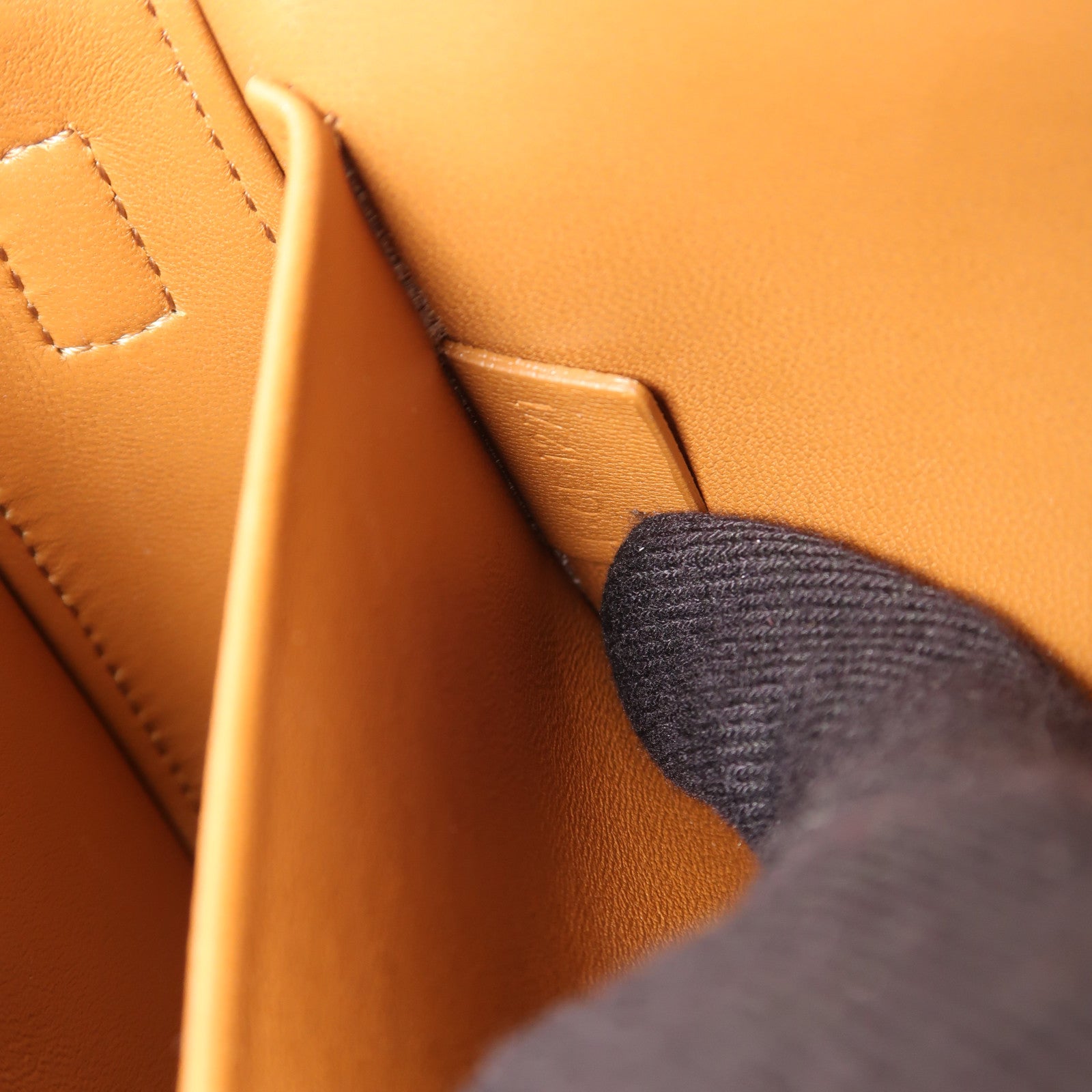 CELINE 牛皮皮革Shoulder Bag金扣肩背袋棕色