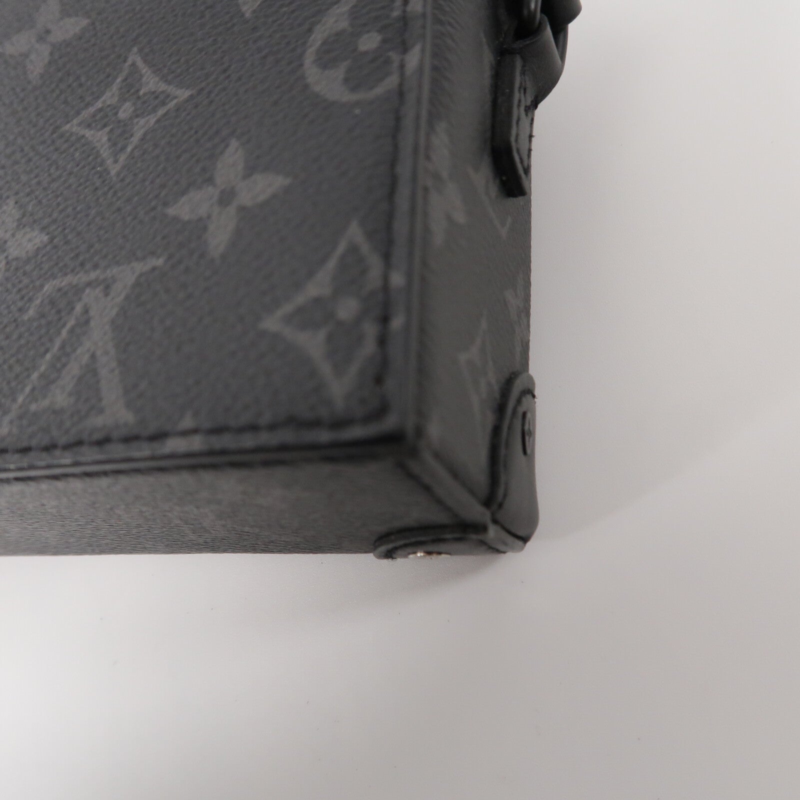 LOUIS VUITTON Monogram Eclipse Steamer肩背袋