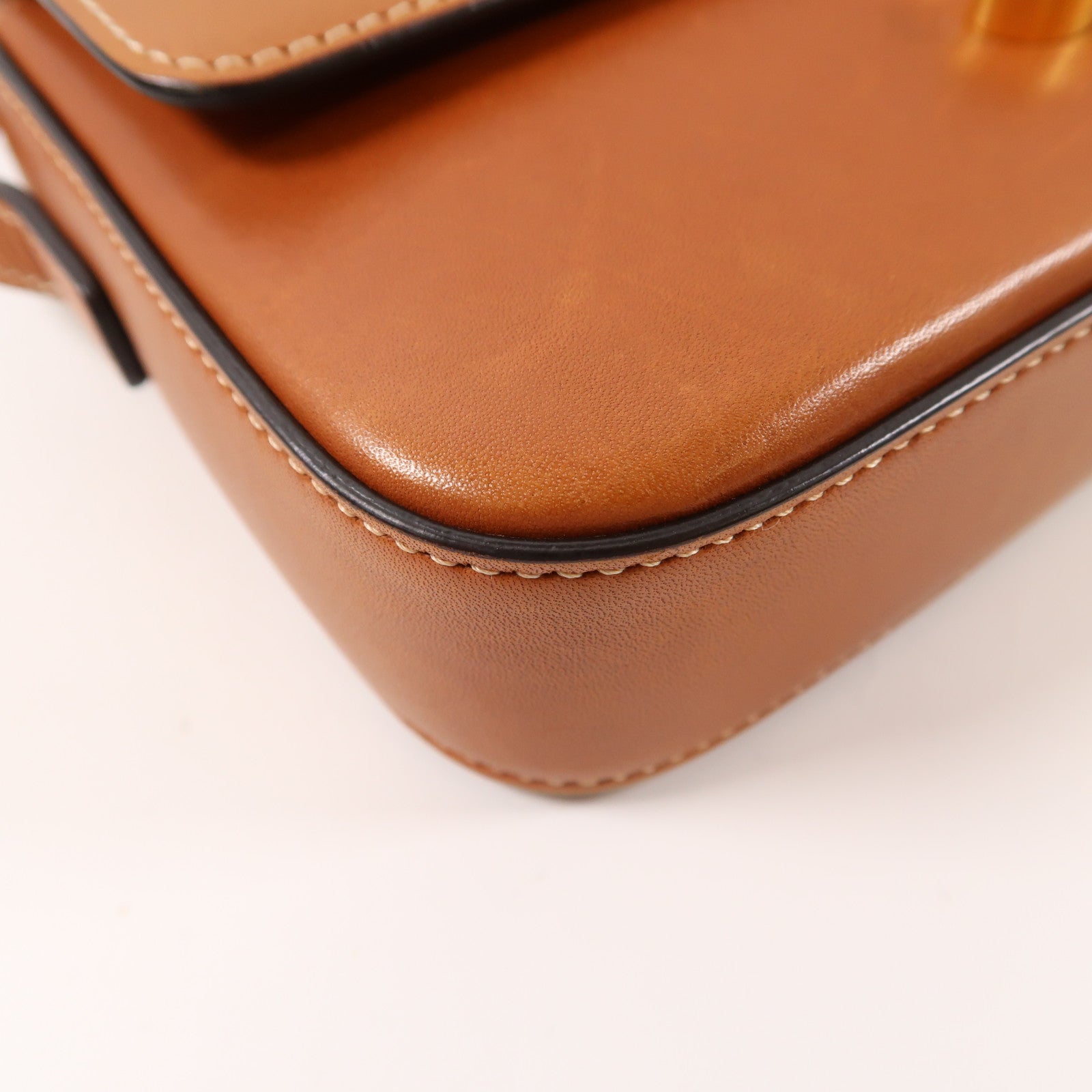 CELINE 牛皮皮革Shoulder Bag金扣肩背袋棕色