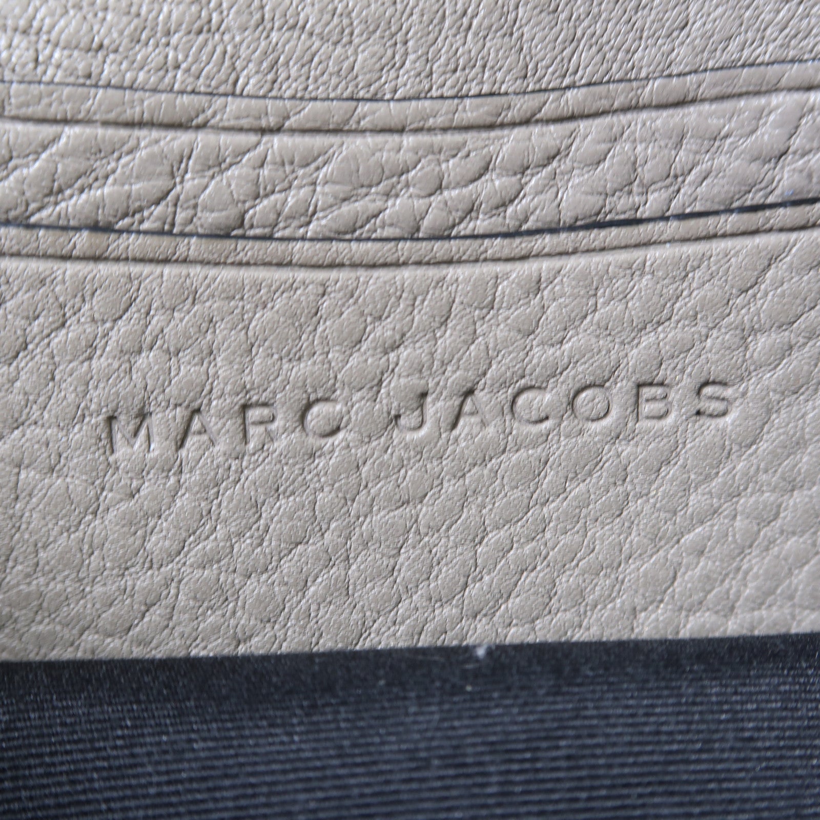 MARC JACOBS 牛皮皮革Camera Bag金扣肩背袋啡色/黑色