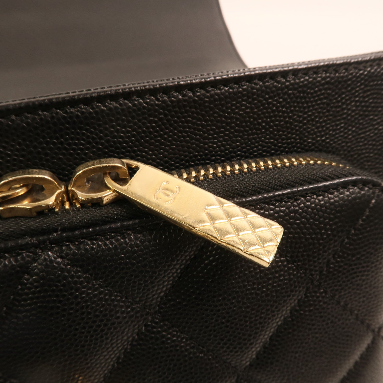 CHANEL 牛皮皮革Business Affinity金扣鏈帶手挽肩背兩用袋