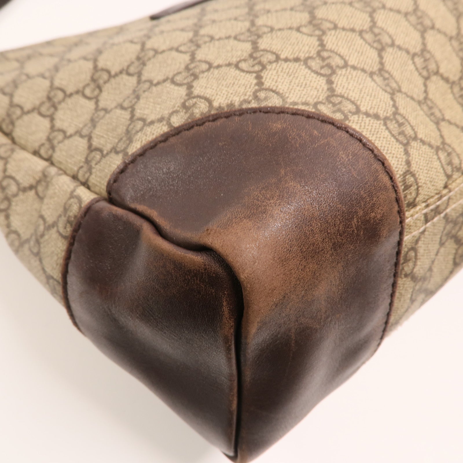 GUCCI GG帆布Shoulder Bag銀扣肩背袋