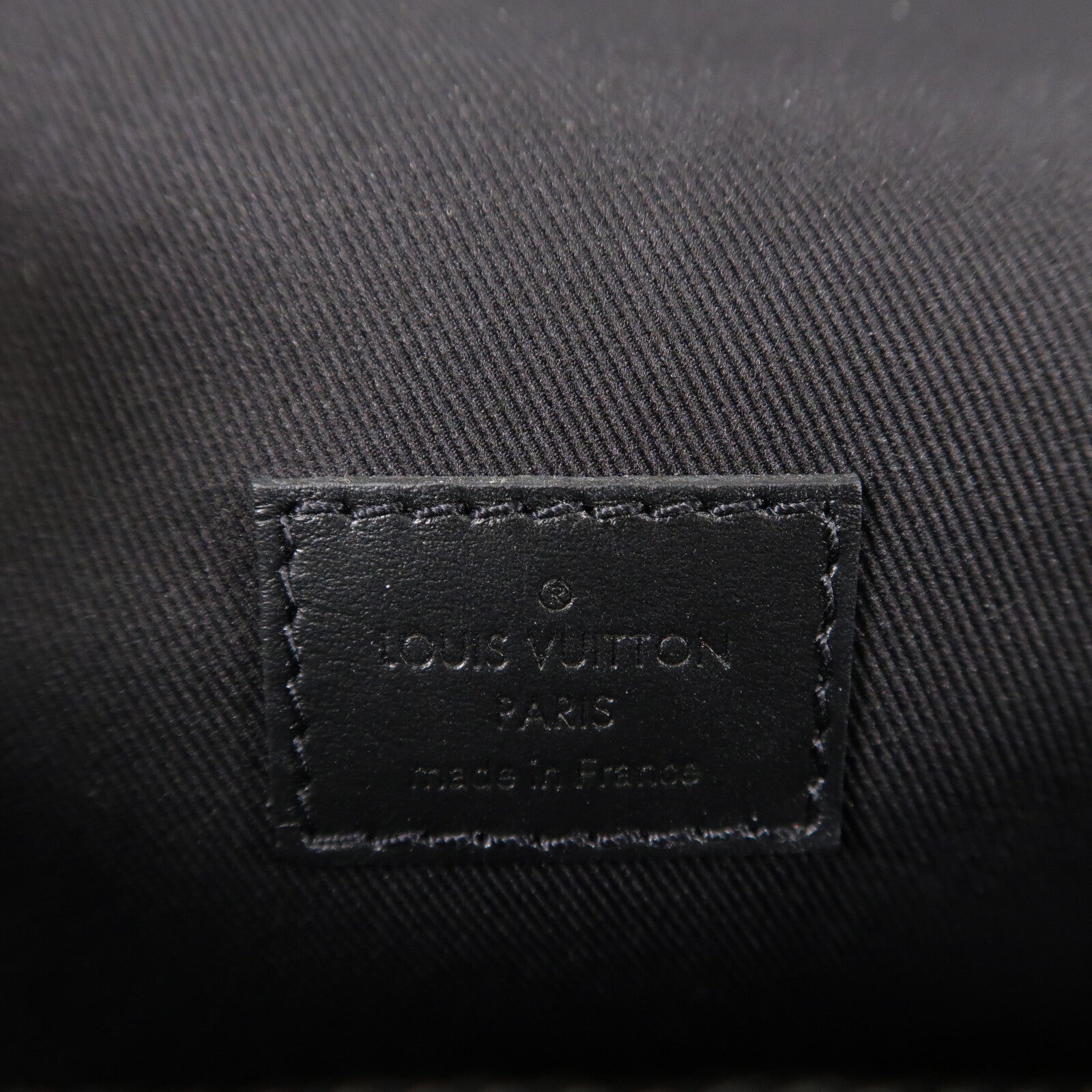 LOUIS VUITTON Monogram Eclipse Steamer肩背袋