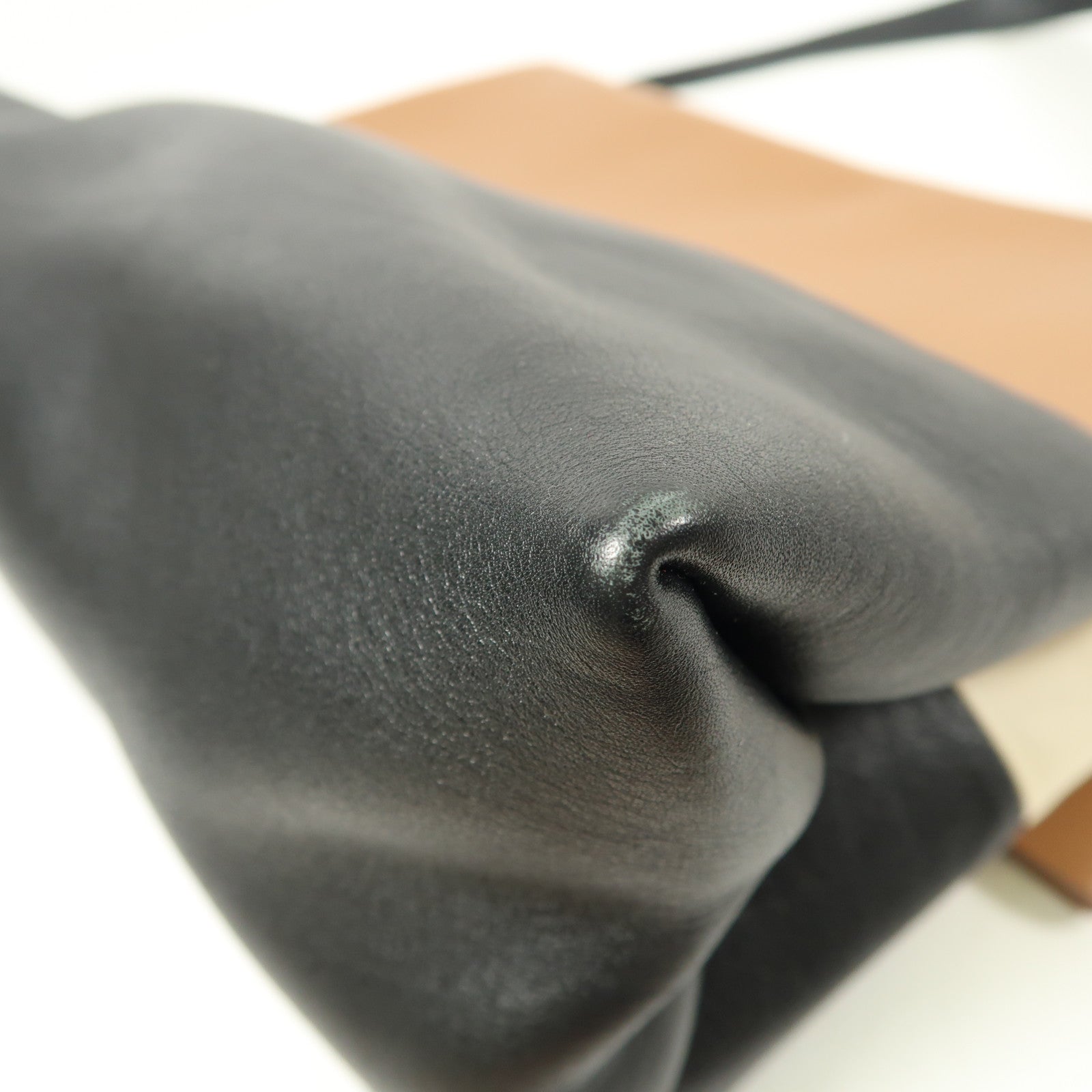 CELINE 牛皮皮革All Soft Mellow Shoulder銀扣肩背袋