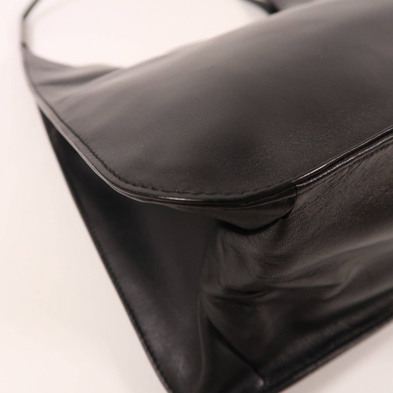 GUCCI 牛皮皮革Shoulder Bag肩背袋黑色