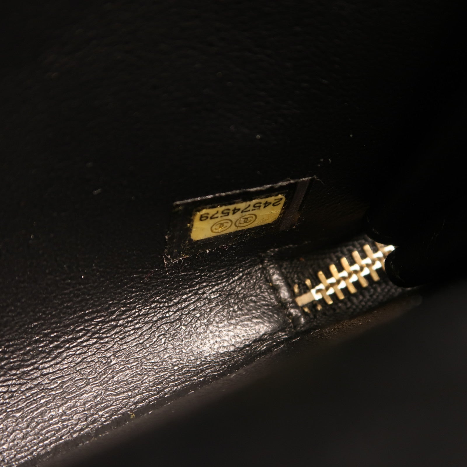 CHANEL 牛皮皮革Business Affinity金扣鏈帶手挽肩背兩用袋