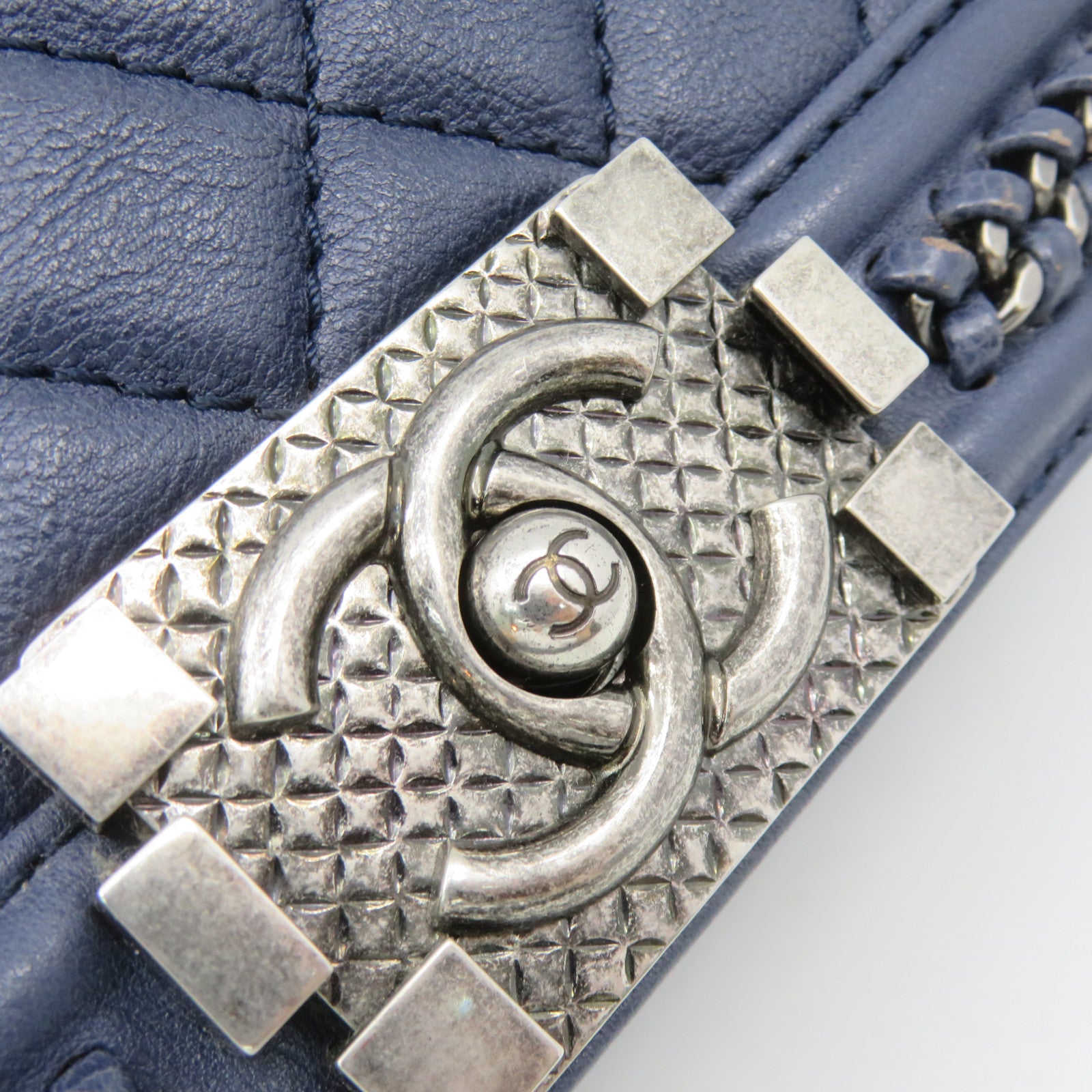 CHANEL Rhombus Leather Boy Chanel Chain Shoulder Bag Silver Buckle Chain Belt Handle Shoulder Bag Blue