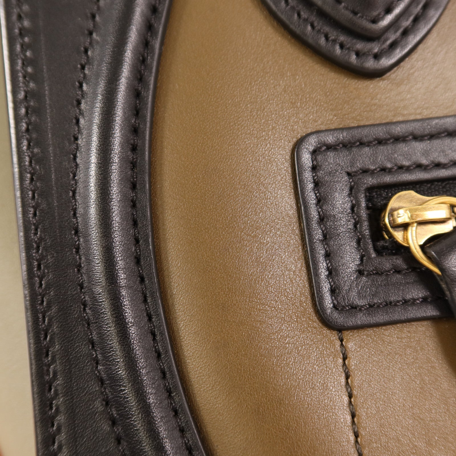 CELINE 牛皮皮革Nano Luggage金扣手挽肩背兩用袋