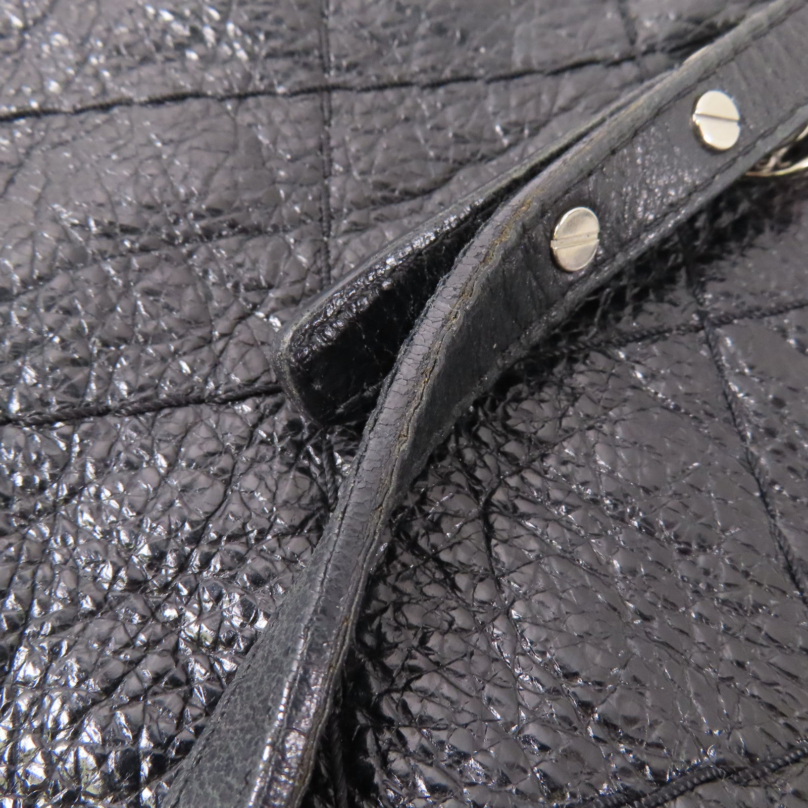 CHANEL 牛皮皮革Shoulder Bag銀扣肩背袋