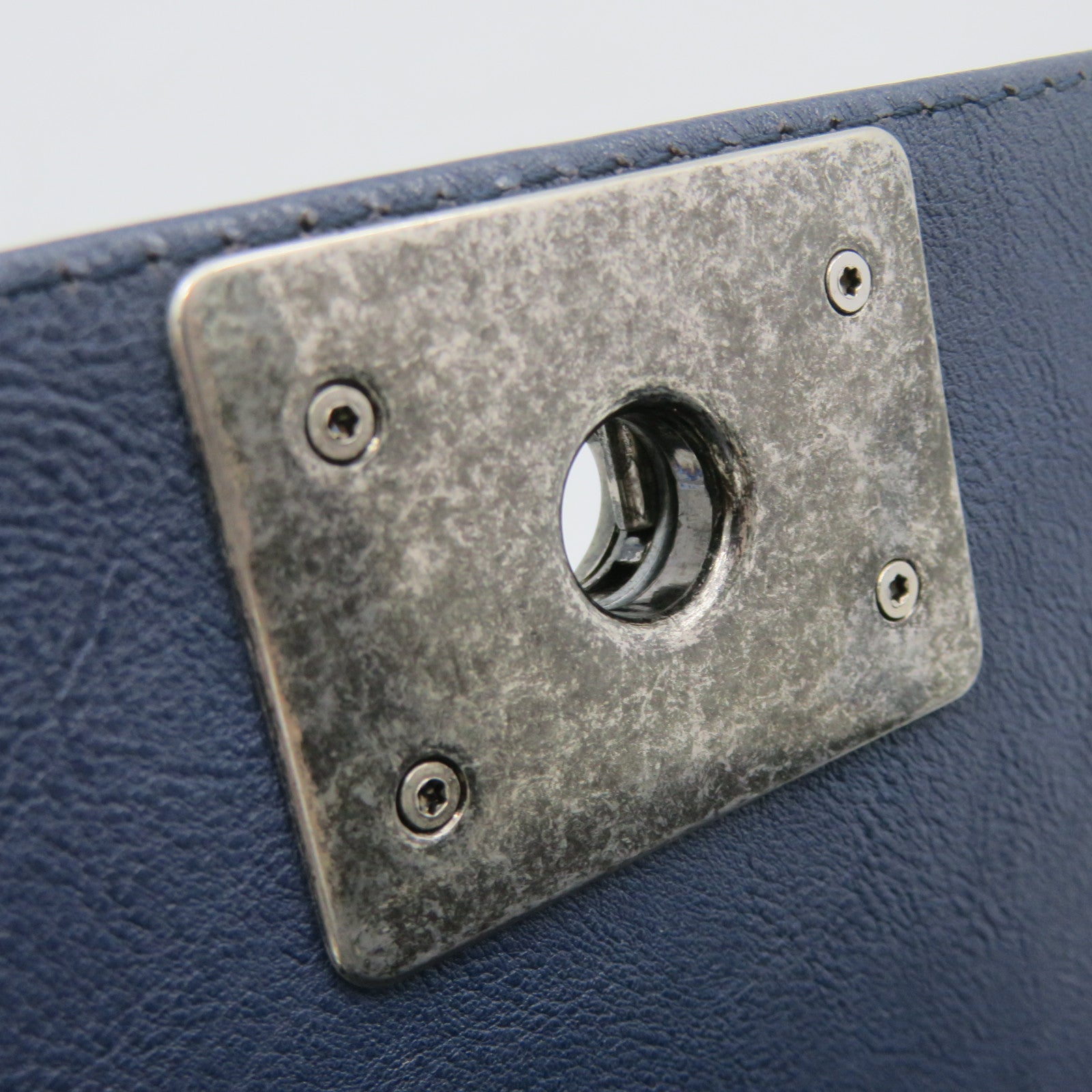 CHANEL Rhombus Leather Boy Chanel Chain Shoulder Bag Silver Buckle Chain Belt Handle Shoulder Bag Blue