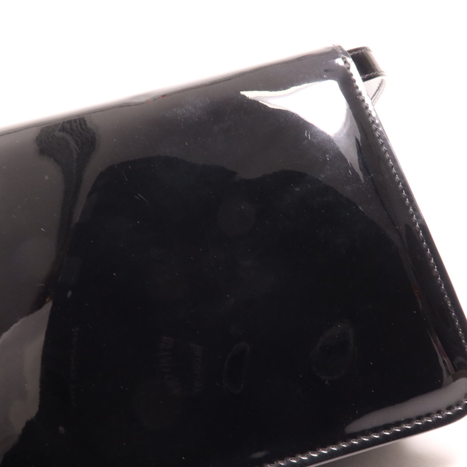 FENDI 漆皮皮革Calligraphy金扣肩背袋