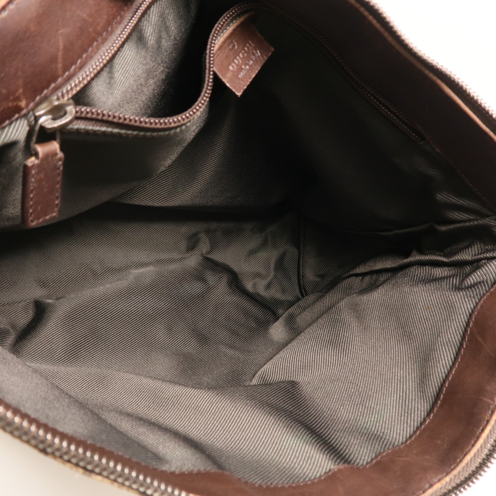 GUCCI GG帆布Shoulder Bag銀扣肩背袋