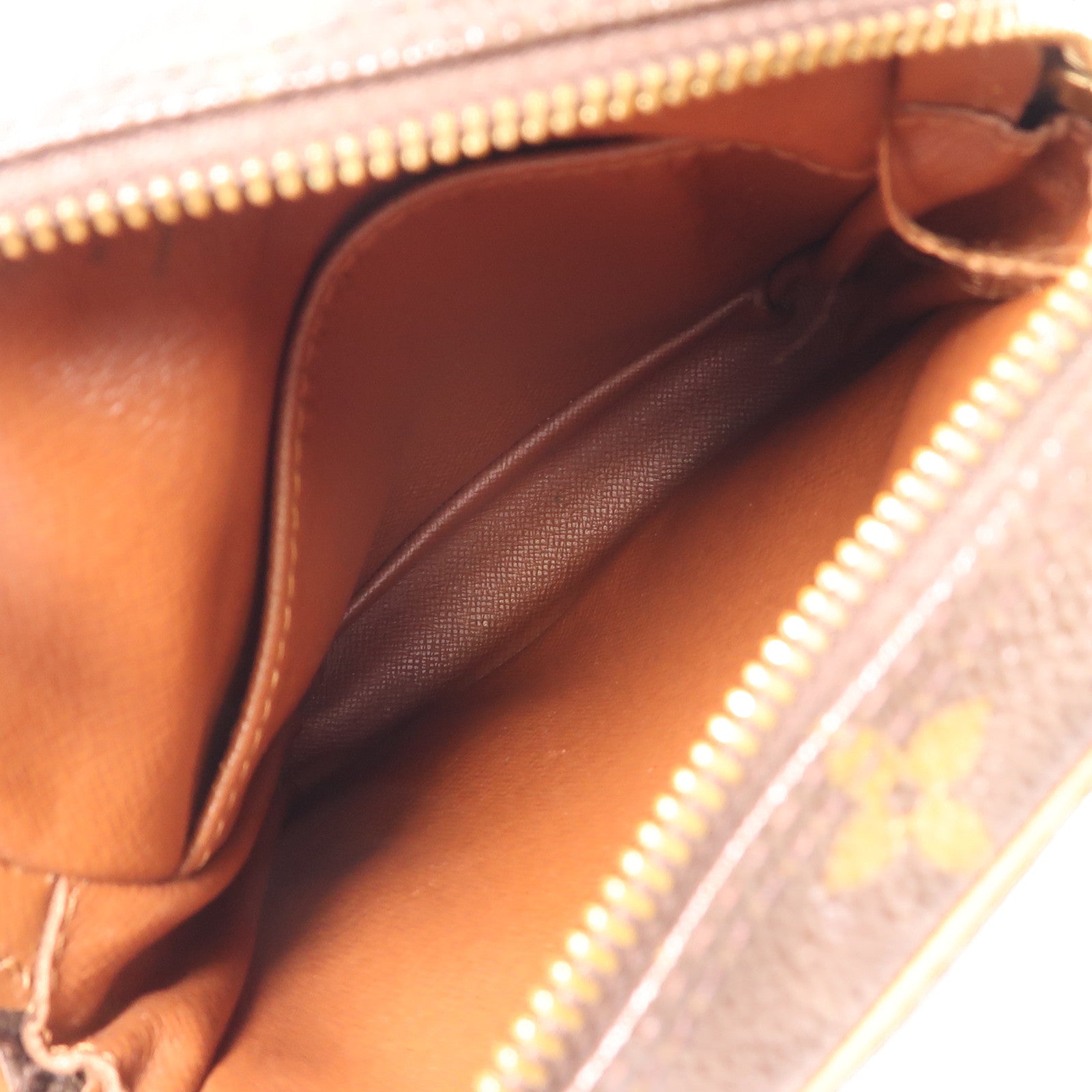 LOUIS VUITTON Monogram Danube金扣肩背袋