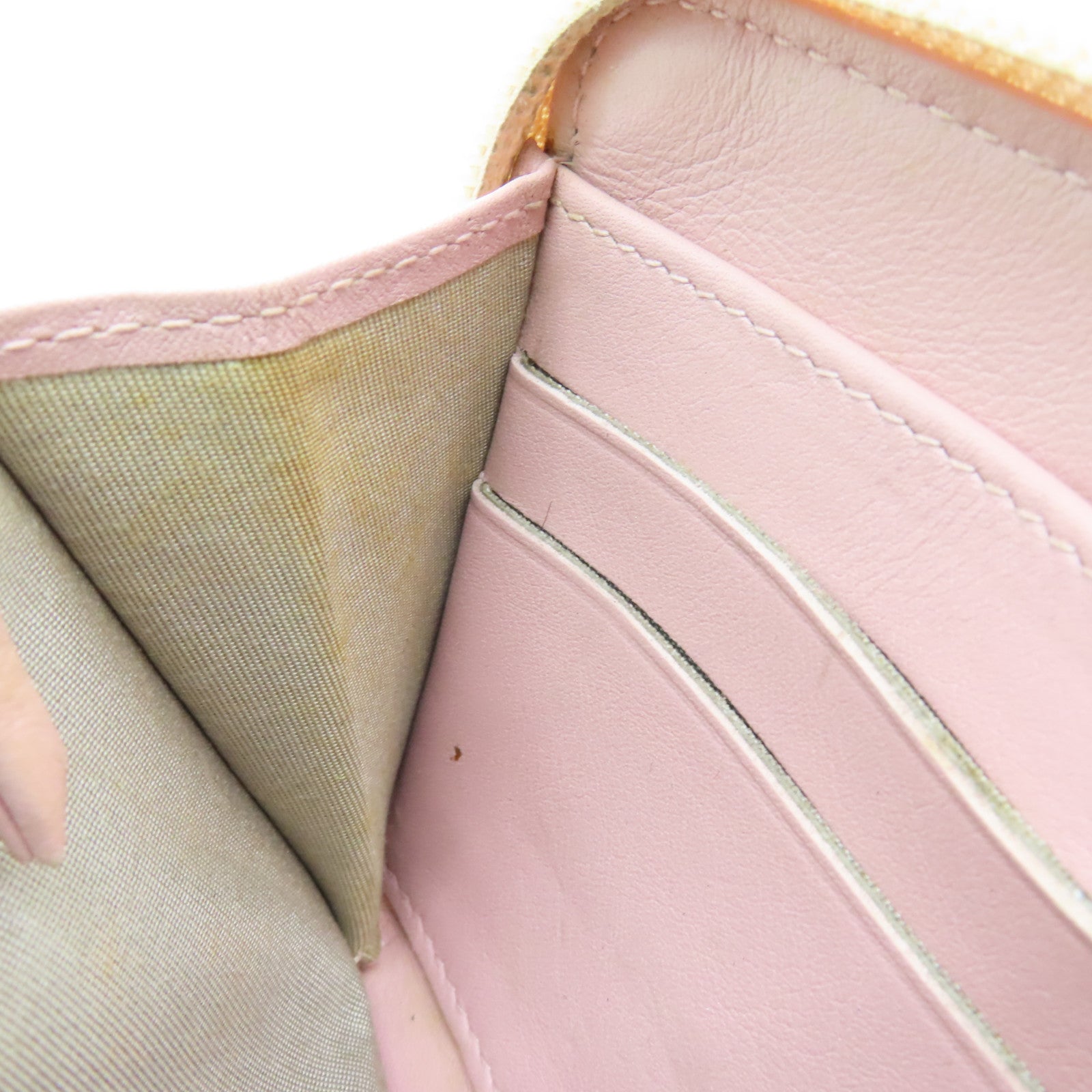 CHANEL Caviar Leather Zipper Long Wallet Silver Buckle Long Wallet Pink