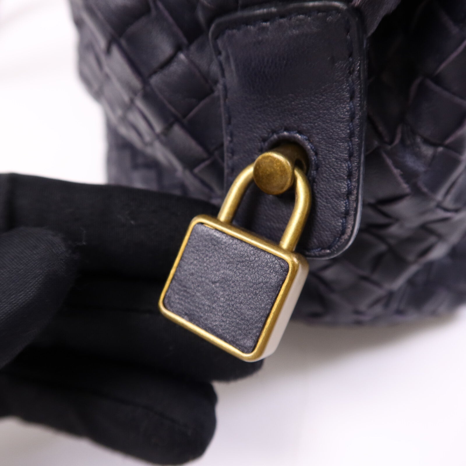 BOTTEGA VENETA 織紋皮革Shoulder Bag金扣肩背袋