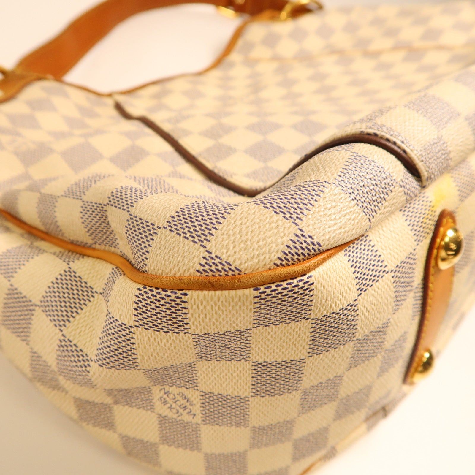 LOUIS VUITTON Damier Azur Galliera PM金扣肩背袋白色