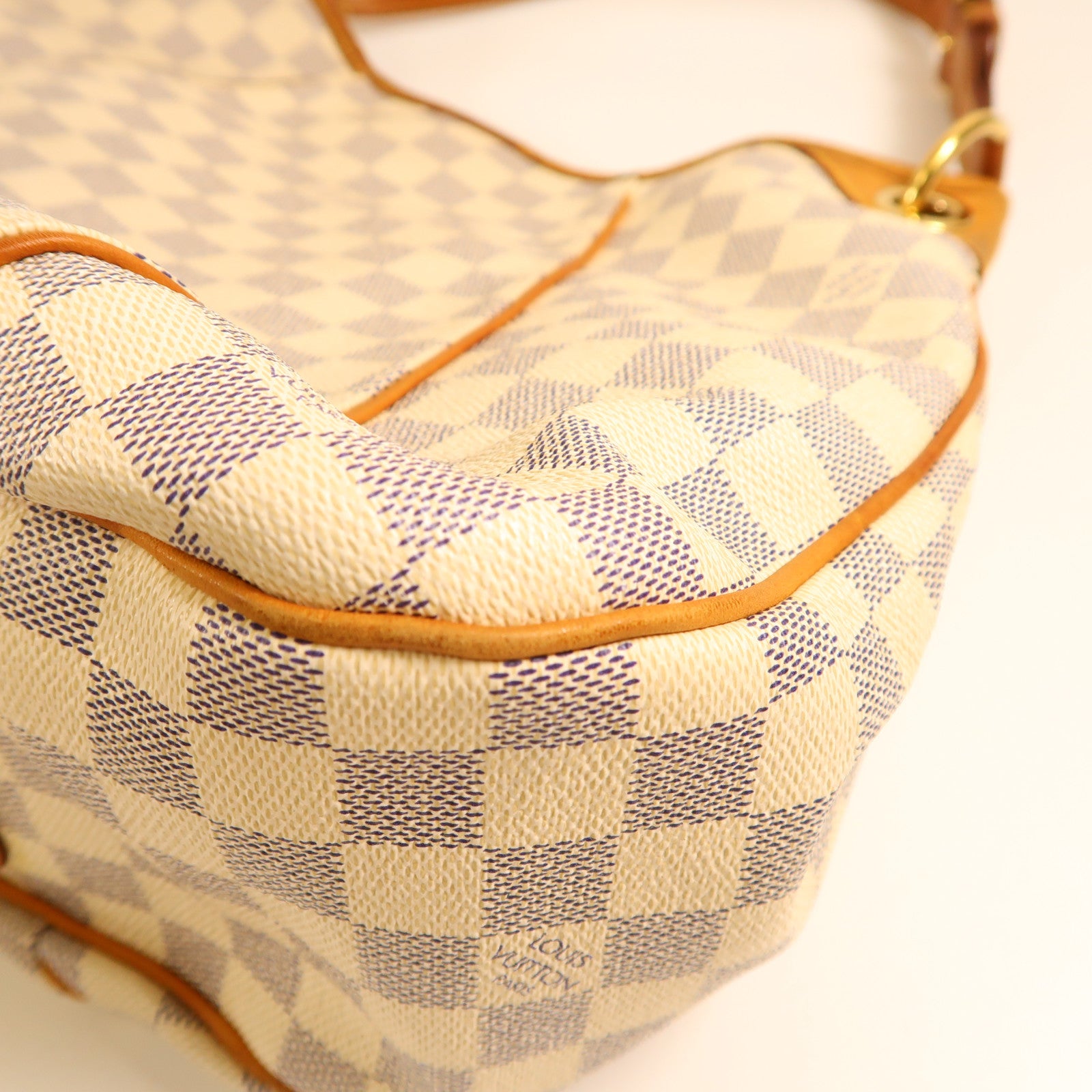 LOUIS VUITTON Damier Azur Galliera PM金扣肩背袋白色